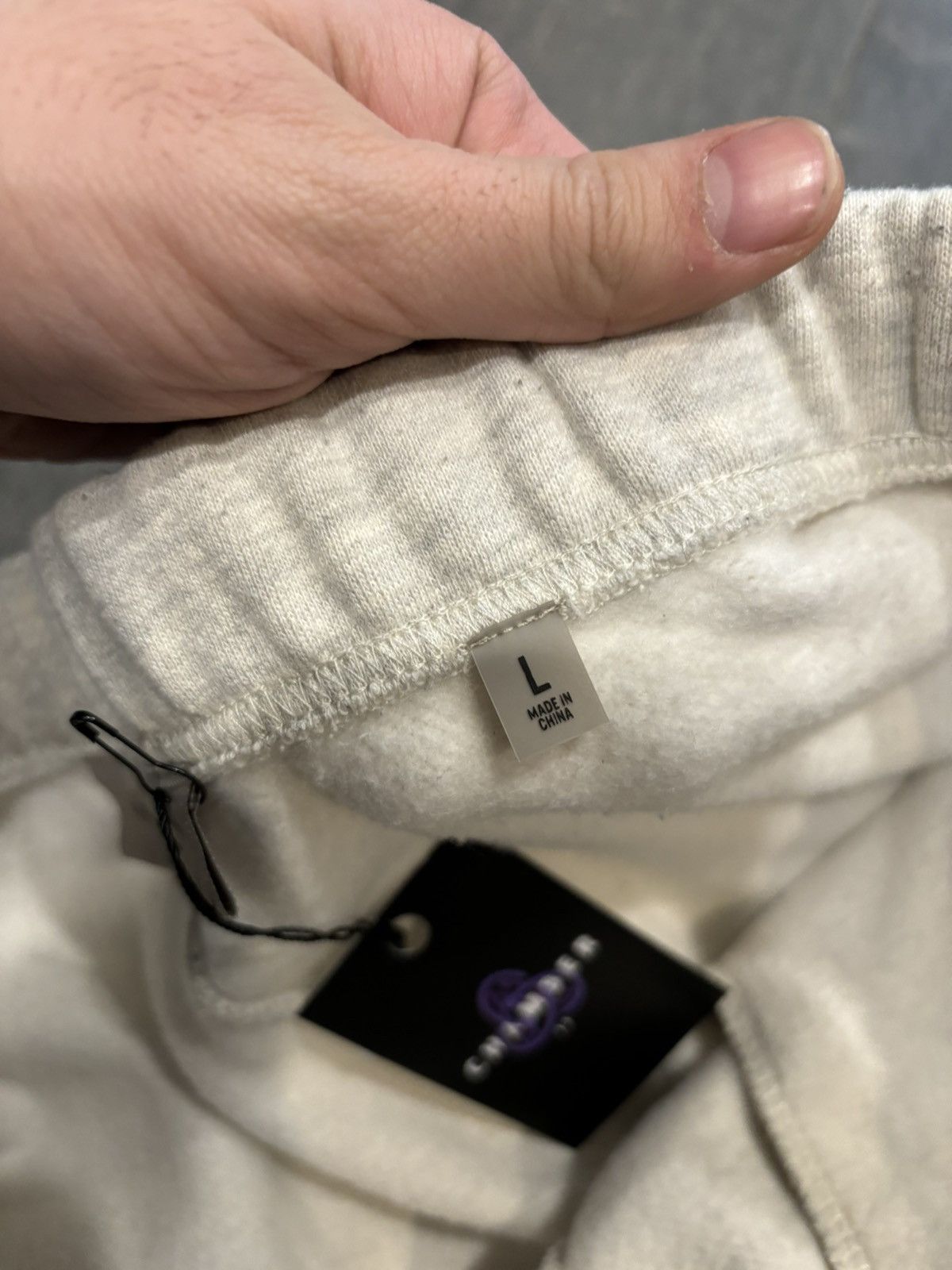 Essentials × Fear of God Fear of god essentials light oatmeal sweatpants large Size US 34 / EU 50 - 3 Thumbnail