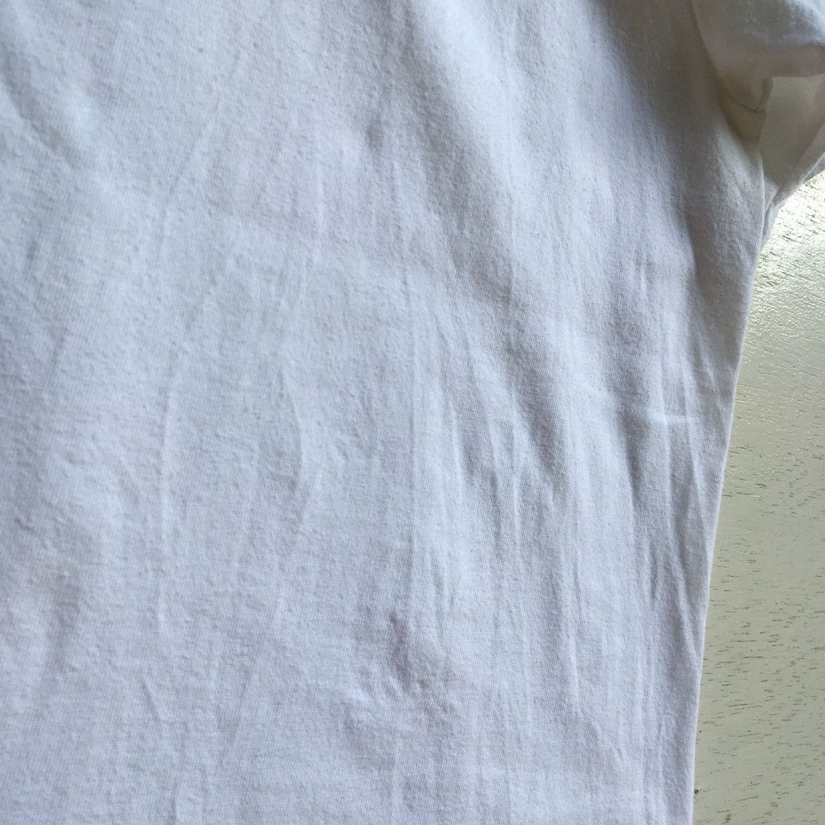 Japanese Brand Vintage Uniqlo X Kaws Tee White XL Size US XL / EU 56 / 4 - 19 Thumbnail