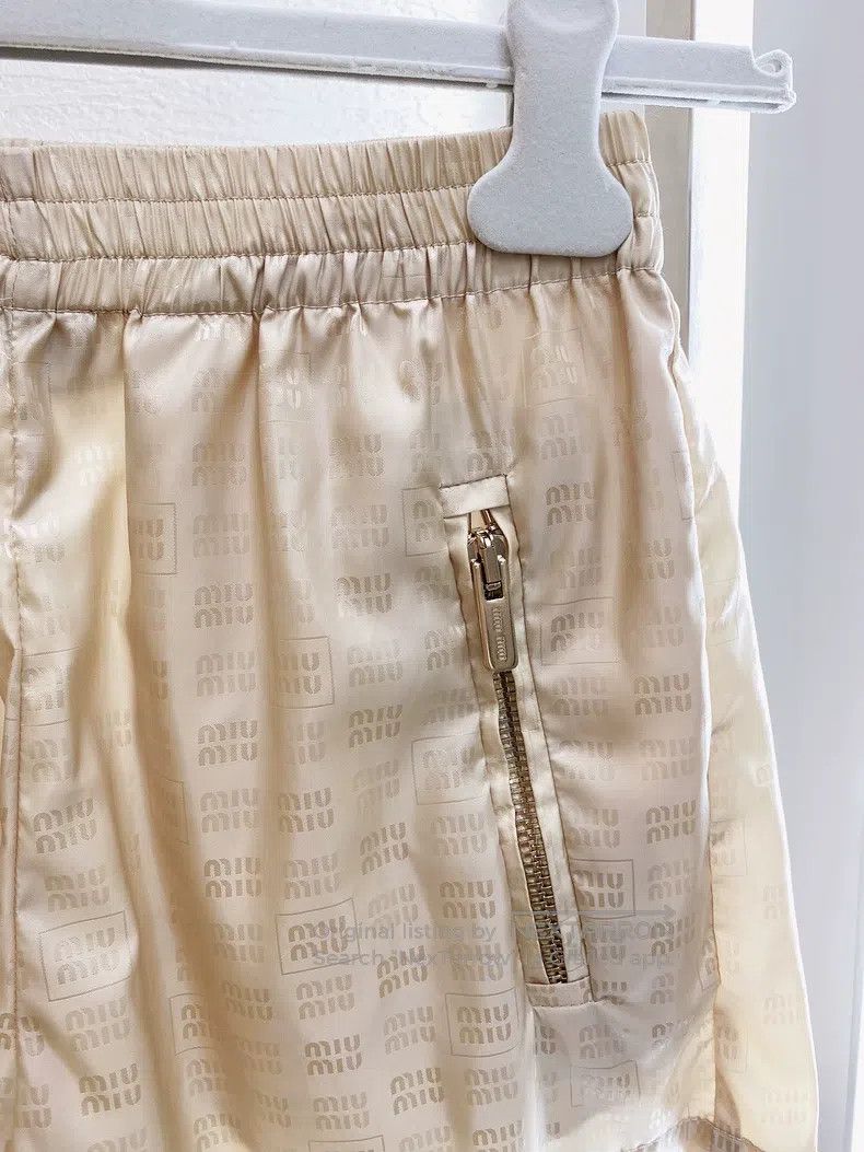 Miu Miu Miu Miu Size s Printed shorts Size 24" / US 00 / IT 34 - 2 Thumbnail