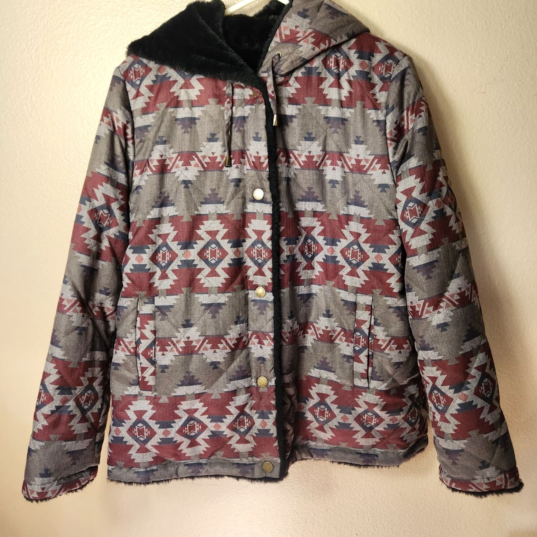 Pendleton VINTAGE Pendleton Womens Reversible Aztec Print/Faux Fur Hooded Jacket-Size L Size L / US 10 / IT 46 - 2 Thumbnail
