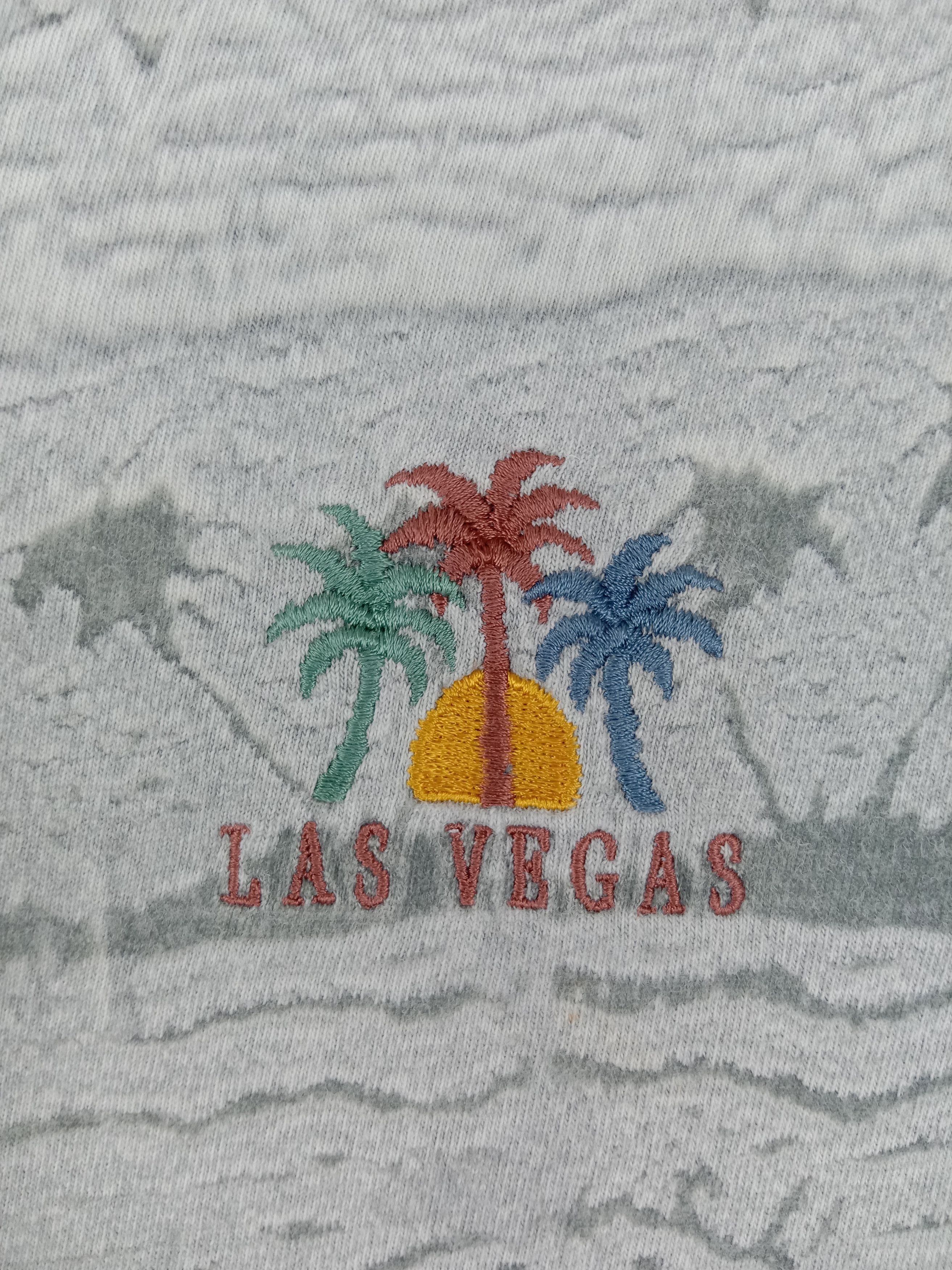 Vintage Vintage 90s Crazy Shirt Las Vegas T Shirt Size US L / EU 52-54 / 3 - 2 Thumbnail