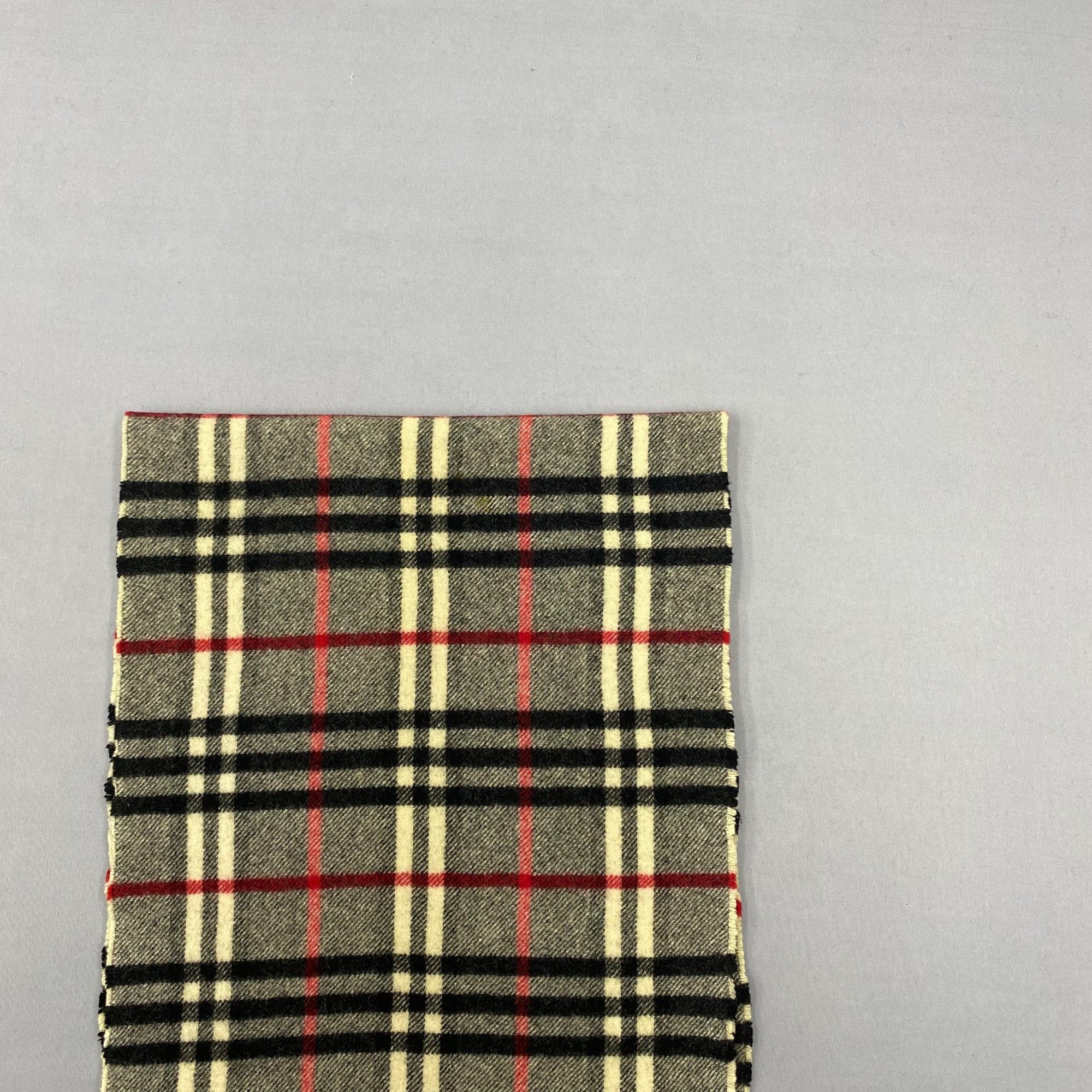 Burberry Vintage Burberry Scarf Muffler Wool Winter Scarves Size ONE SIZE - 5 Thumbnail