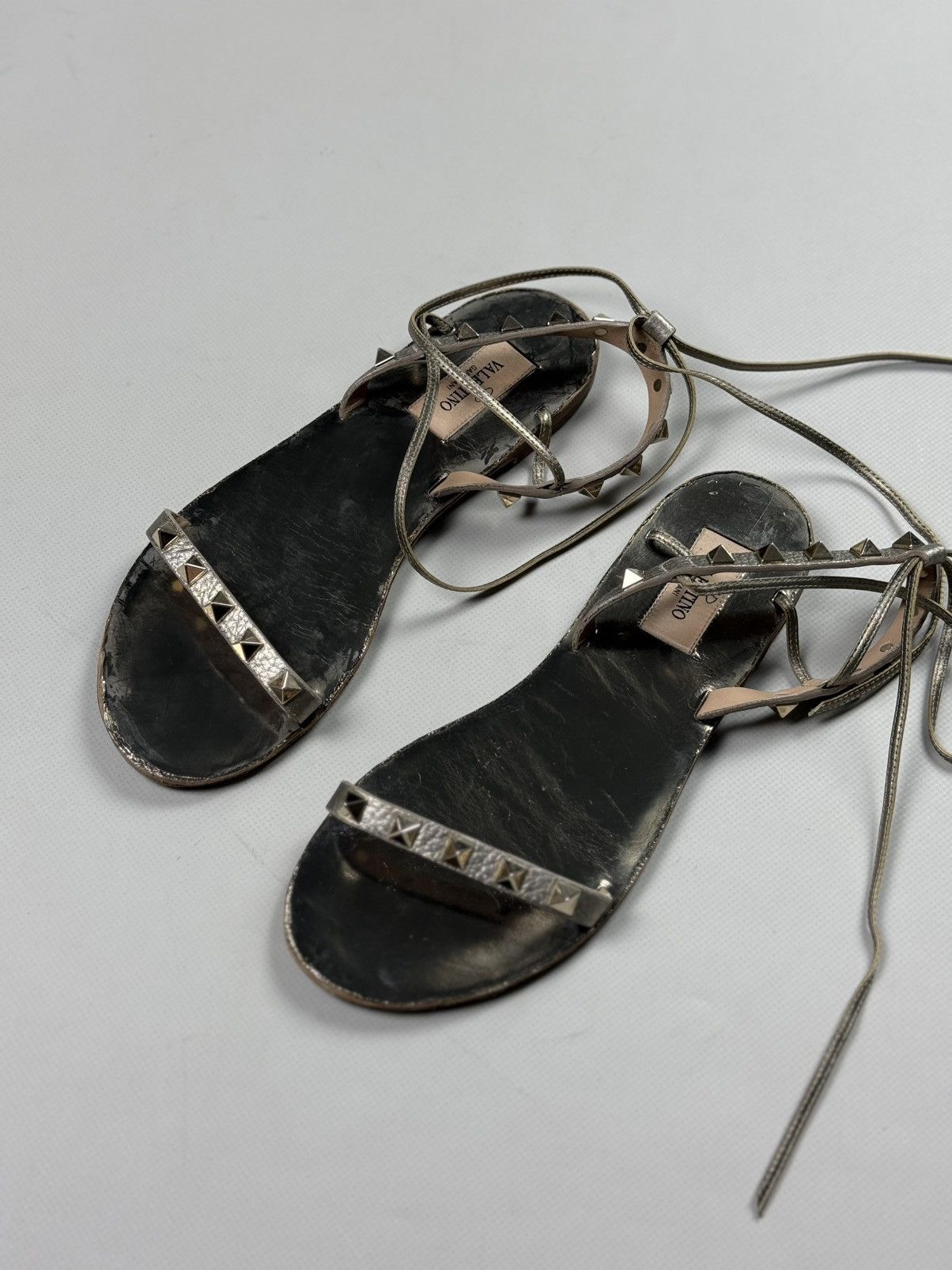Valentino Valentino Garavani Ladies Studded Flats Sandals Size 35 Size US 5 / IT 35 - 6 Thumbnail