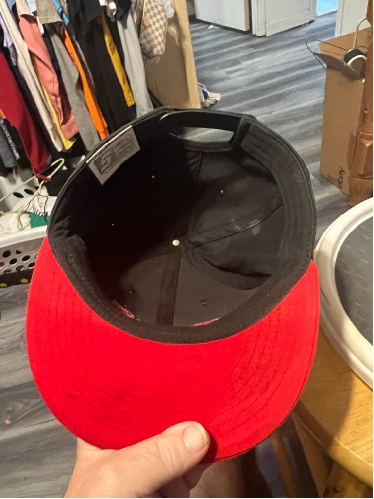 Other Men's Snap-on One Size Black Red Snapback Hat Size ONE SIZE - 5 Thumbnail