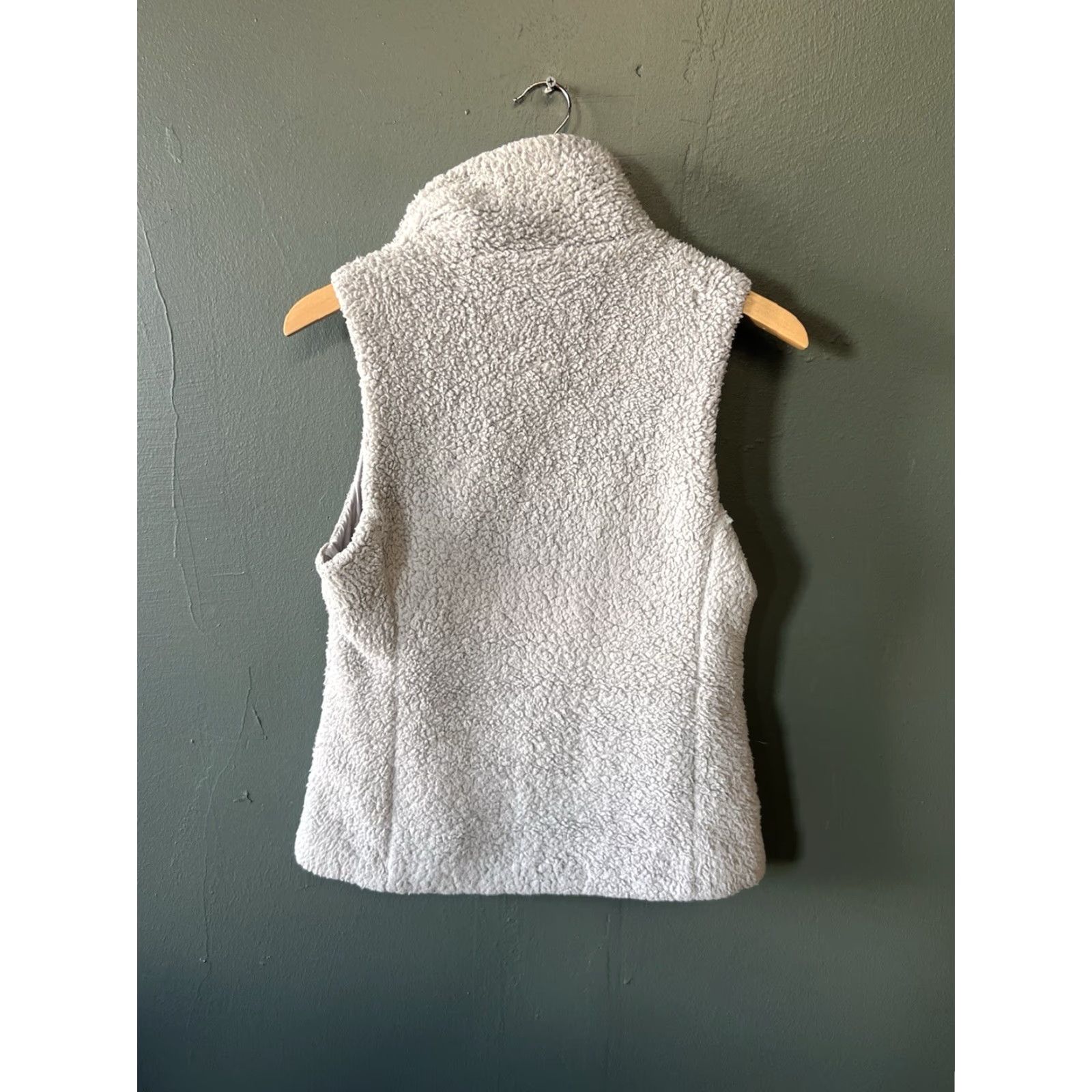 Patagonia Patagonia Womens Gray Full Zip Sleeveless Fleece Vest Size Medium Size M / US 6-8 / IT 42-44 - 2 Thumbnail