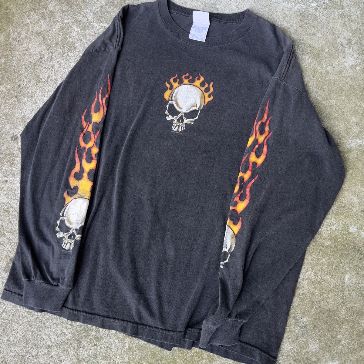 Vintage Skull Biker Flame Longsleeve Thrashed Faded ERD Grunge Biker Size US XL / EU 56 / 4 - 10 Thumbnail