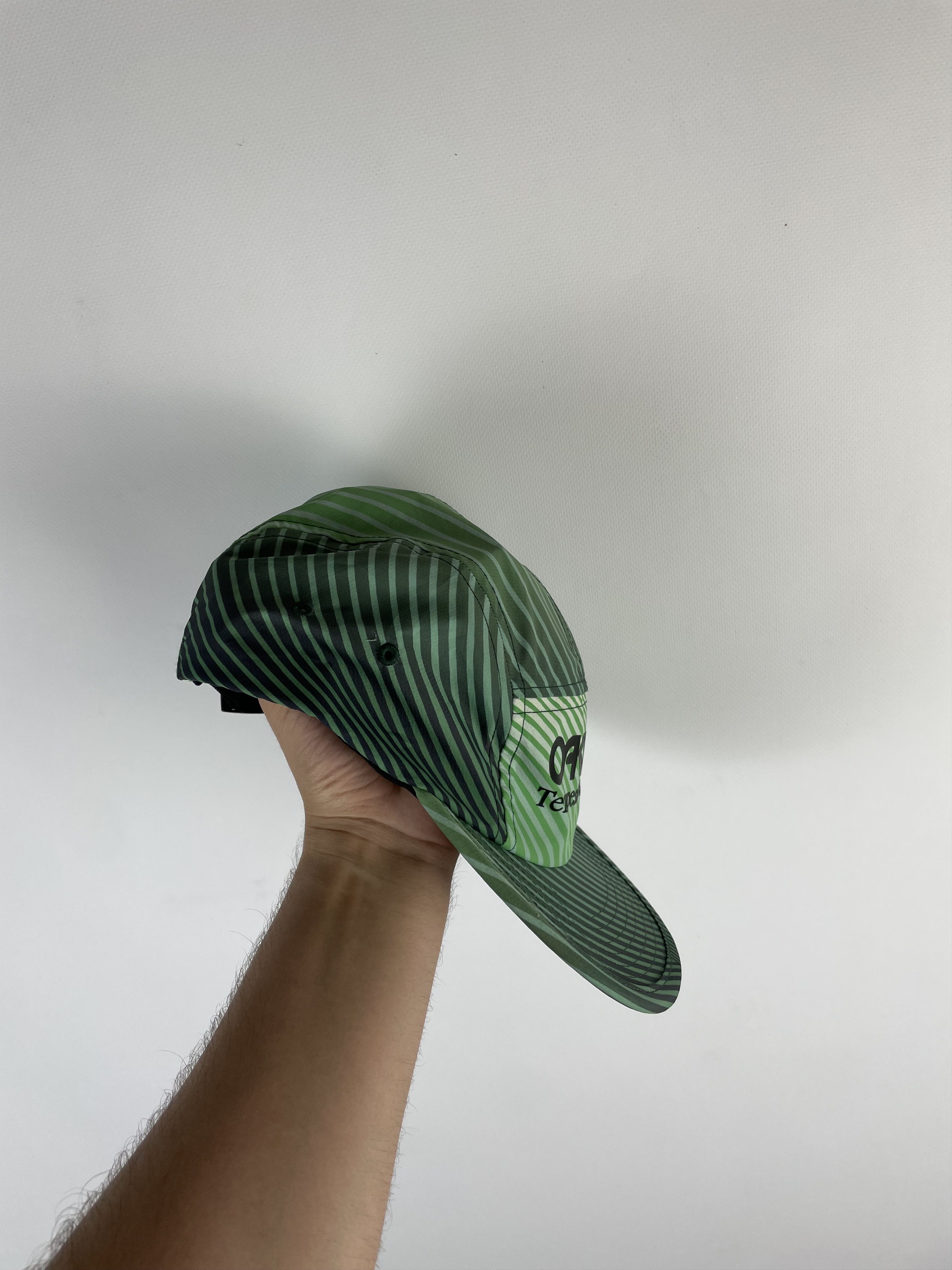 Oakley × Vintage Vintage Oakley Cap Size ONE SIZE - 2 Thumbnail