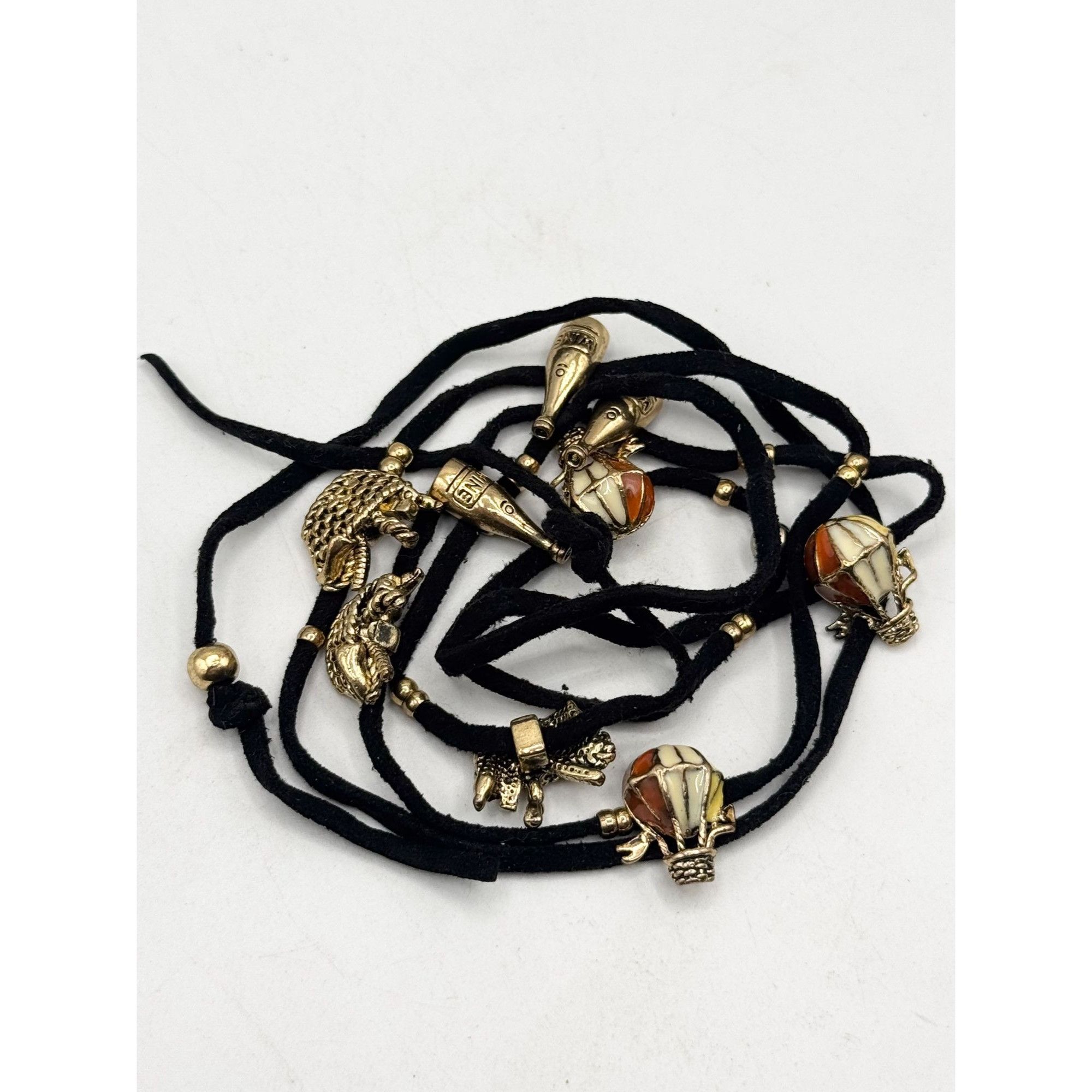 Other Black suede enamel picnic basket wine hot air balloon charm Size ONE SIZE - 3 Thumbnail
