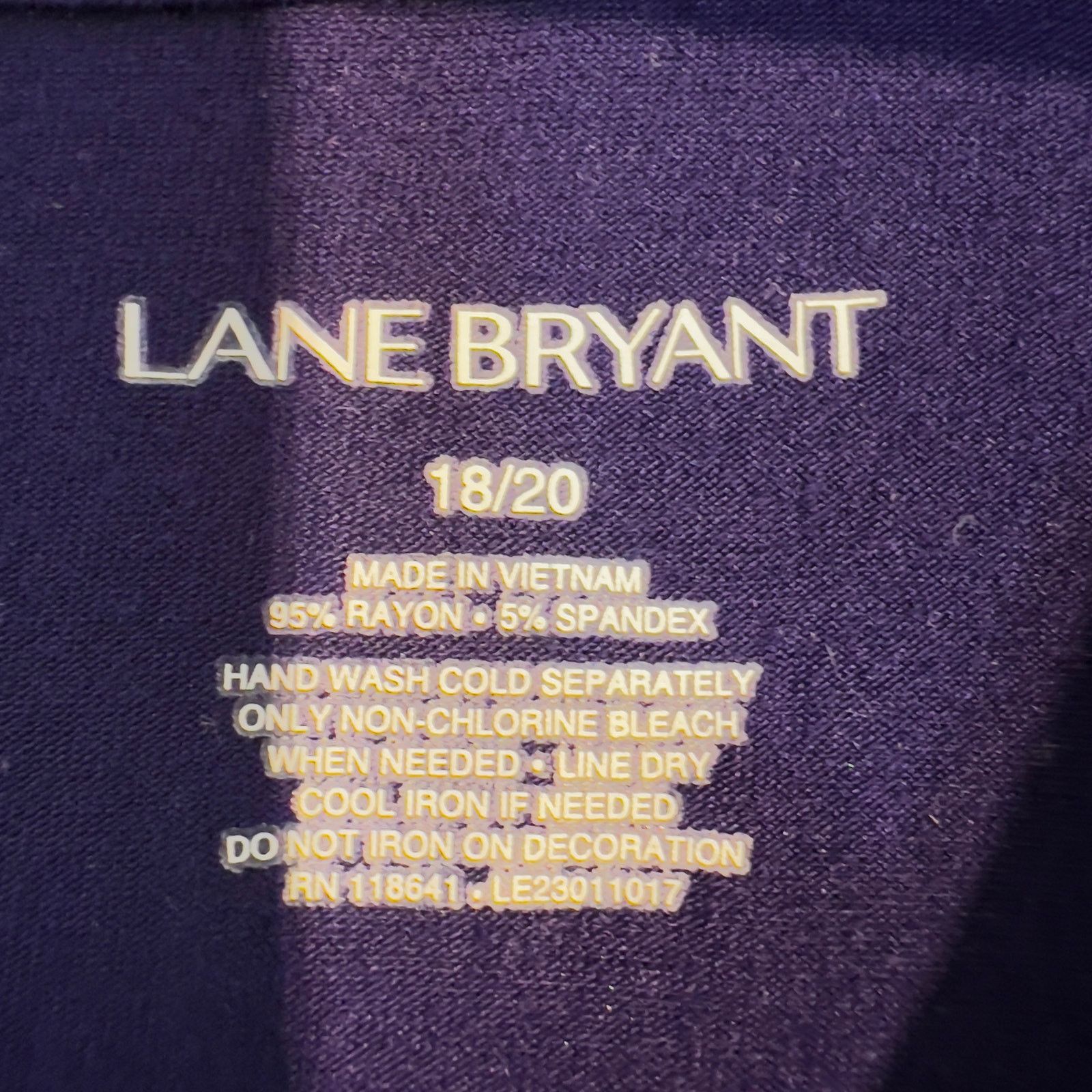 Other Lane Bryant Sleeveless T-Shirt Woman's 18/20 Cross Graphic Size 3XL / US 20-22 - 2 Thumbnail