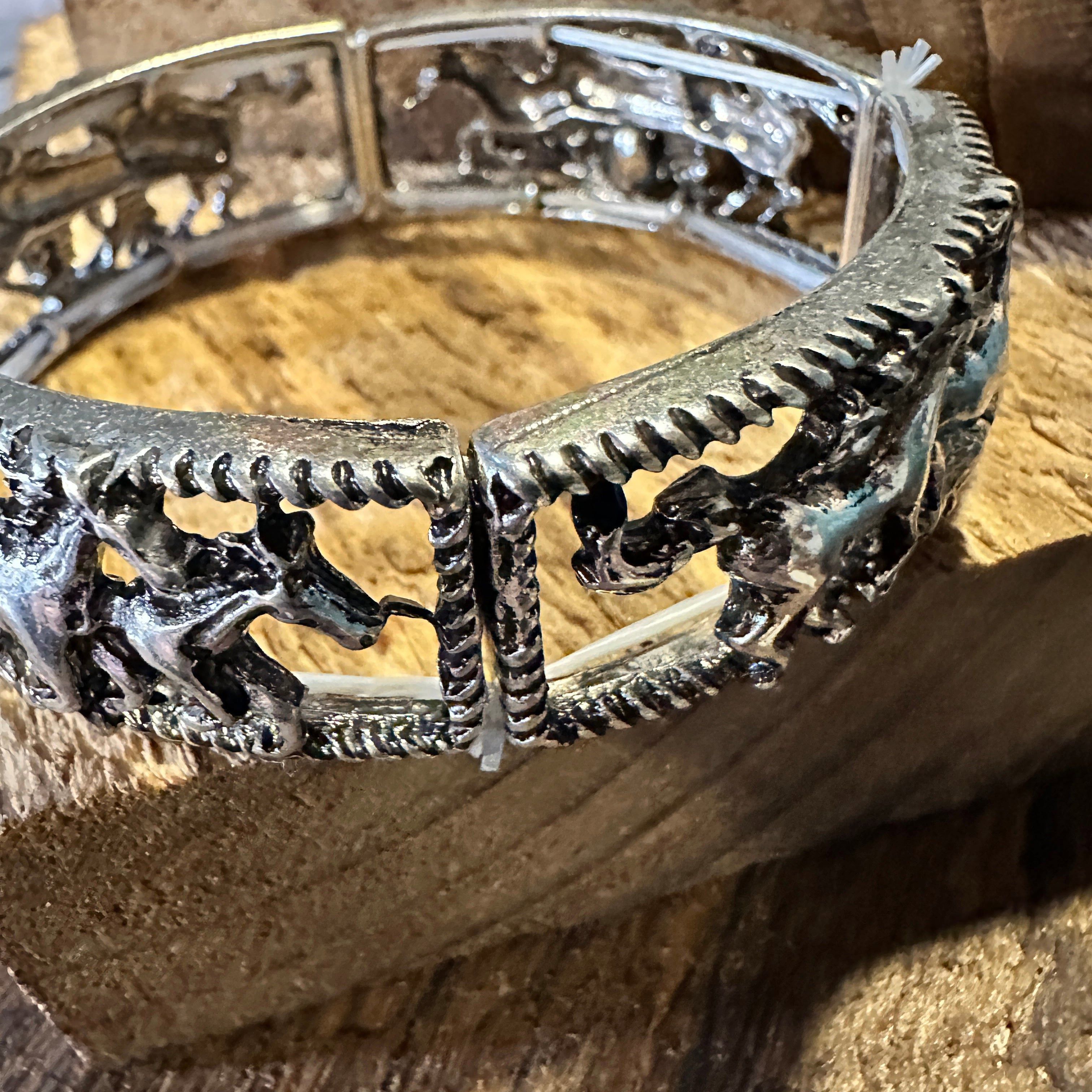 Other Boho Vintage Chic Southwestern Equestrian Horse Elastic Cuff Size ONE SIZE - 4 Thumbnail