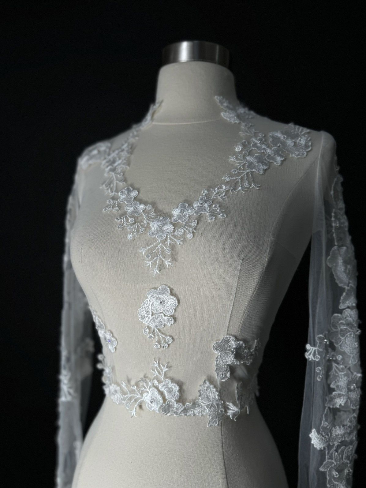 Other Preloved US 0 Anna Augusta Embroidered Lace Bridal Top Size XS / US 0-2 / IT 36-38 - 2 Thumbnail