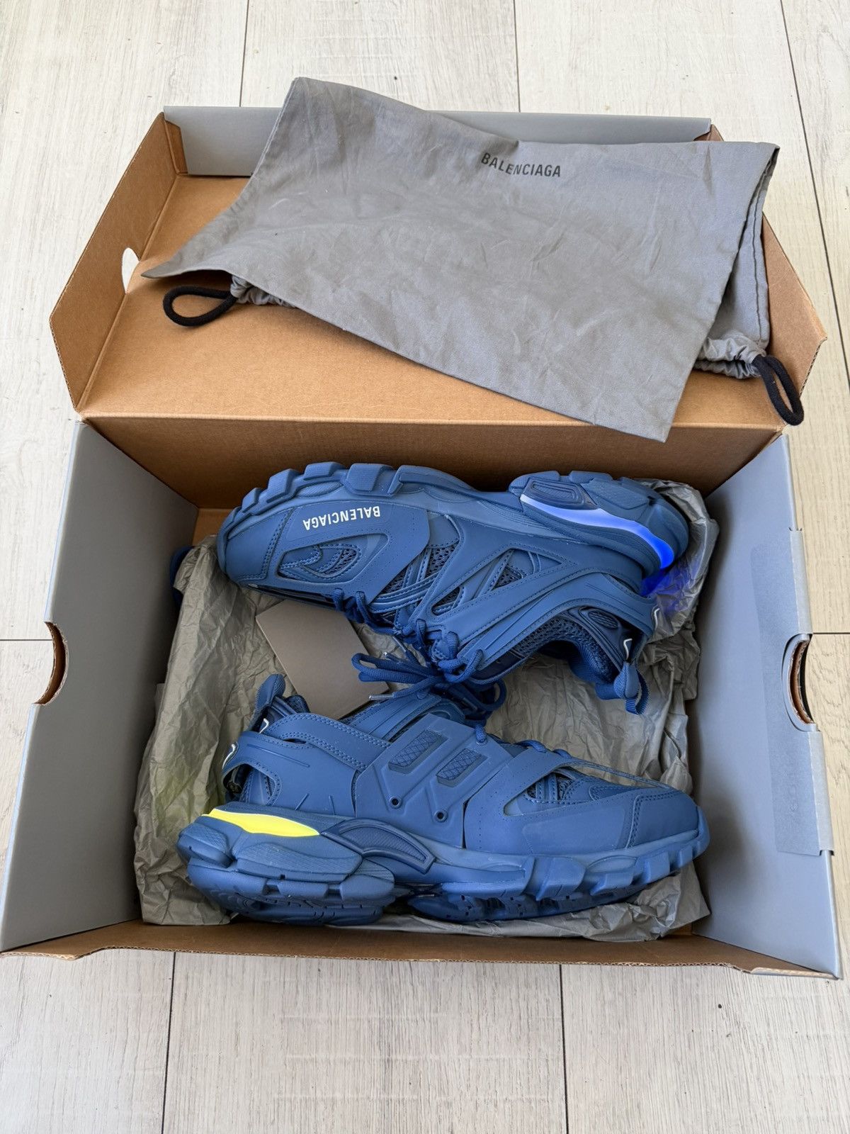 Balenciaga Balenciaga Track Led Blue Size US 7 / EU 40 - 1 Thumbnail