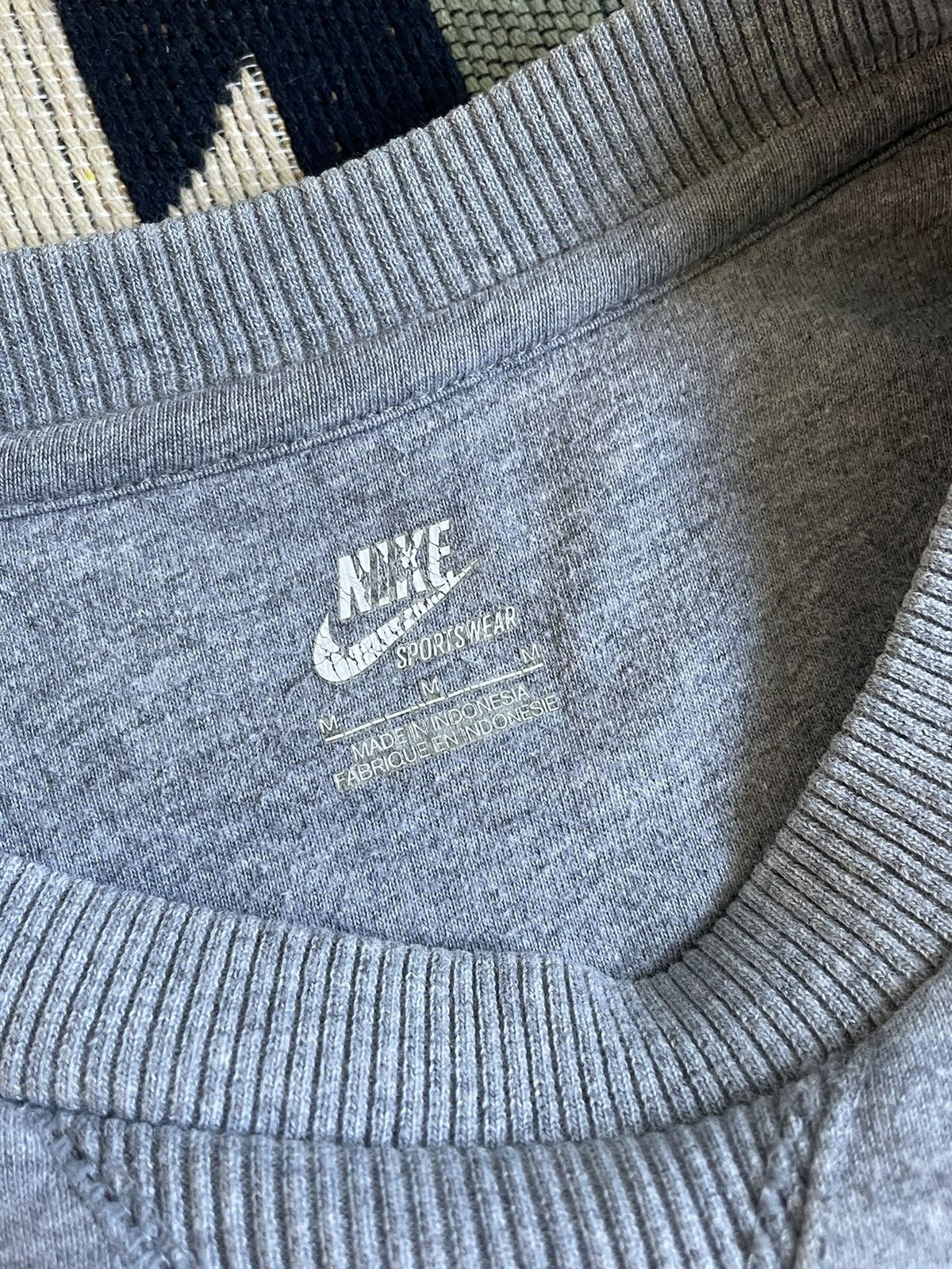 Nike × Vintage Vintage Nike Basic Small Logo Sweatshirt Size US M / EU 48-50 / 2 - 7 Thumbnail