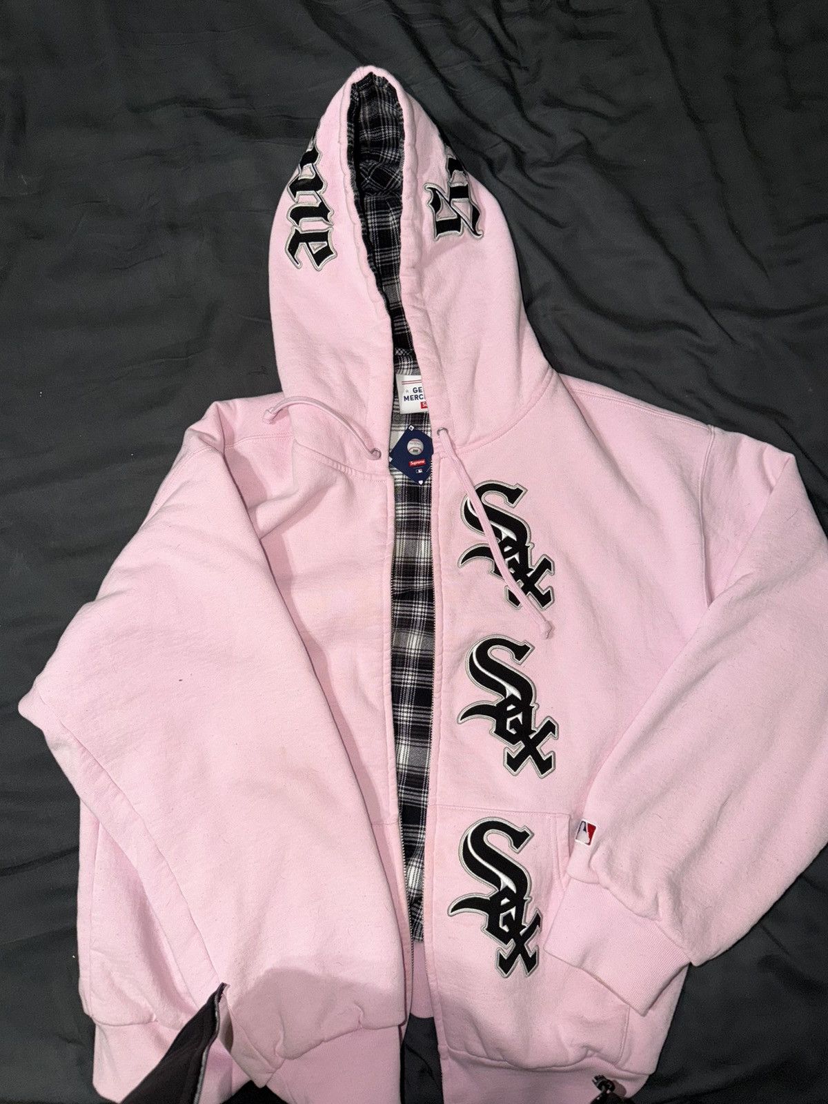 Supreme Chicago White Sox Zip Up (pink)