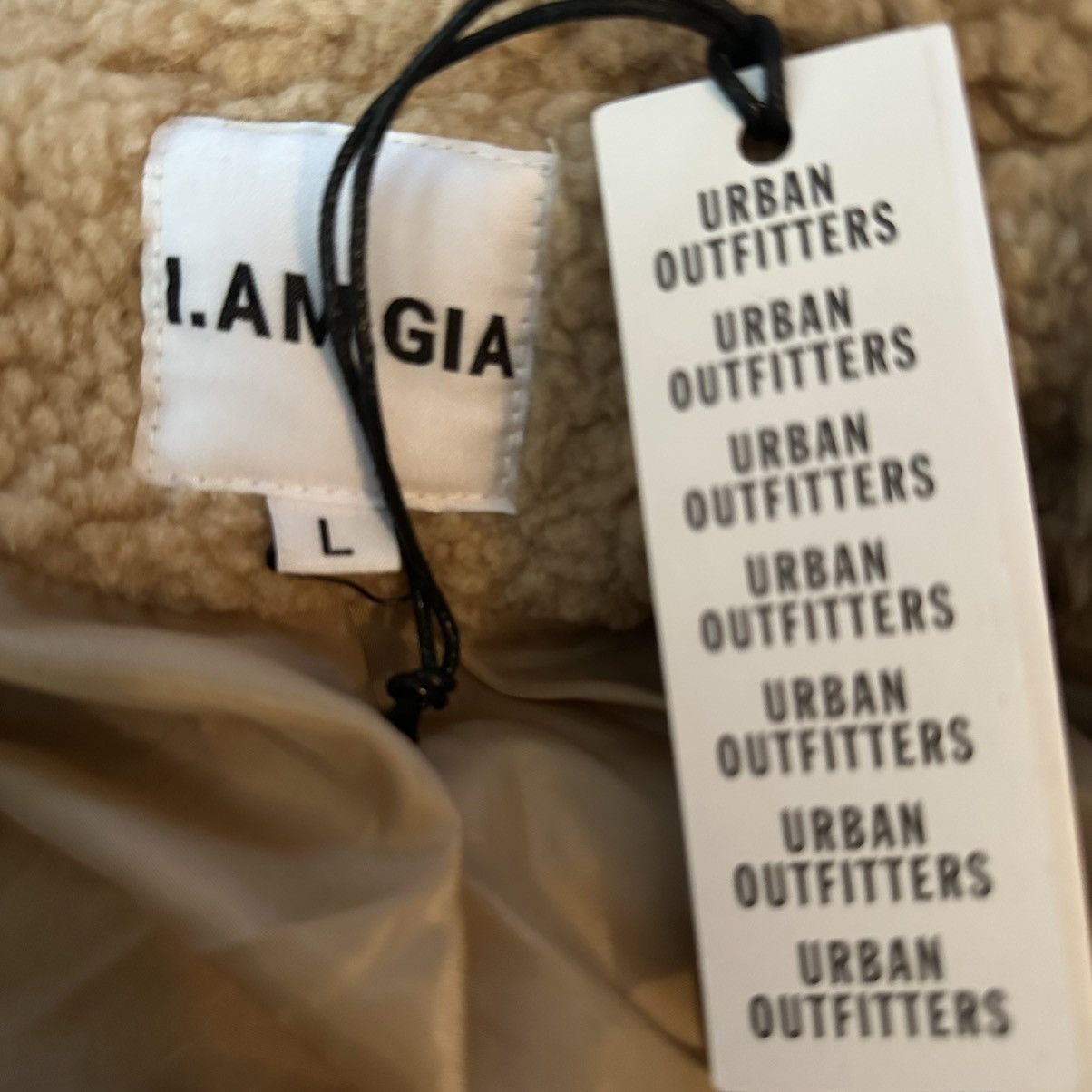 I.AM.GIA × Urban Outfitters Urban Outfitters I.A.M. Gia Pixie Teddy jacket Size L / US 10 / IT 46 - 9 Thumbnail