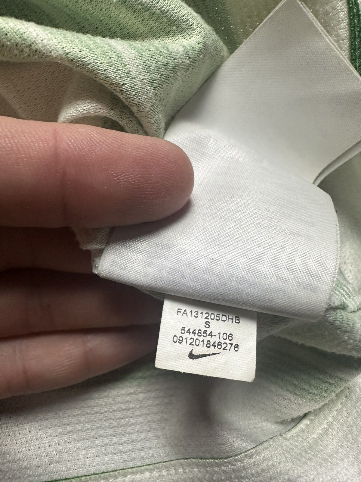 Nike × Vintage Vintage Celtic Nike soccer jersey size S Size US S / EU 44-46 / 1 - 5 Thumbnail