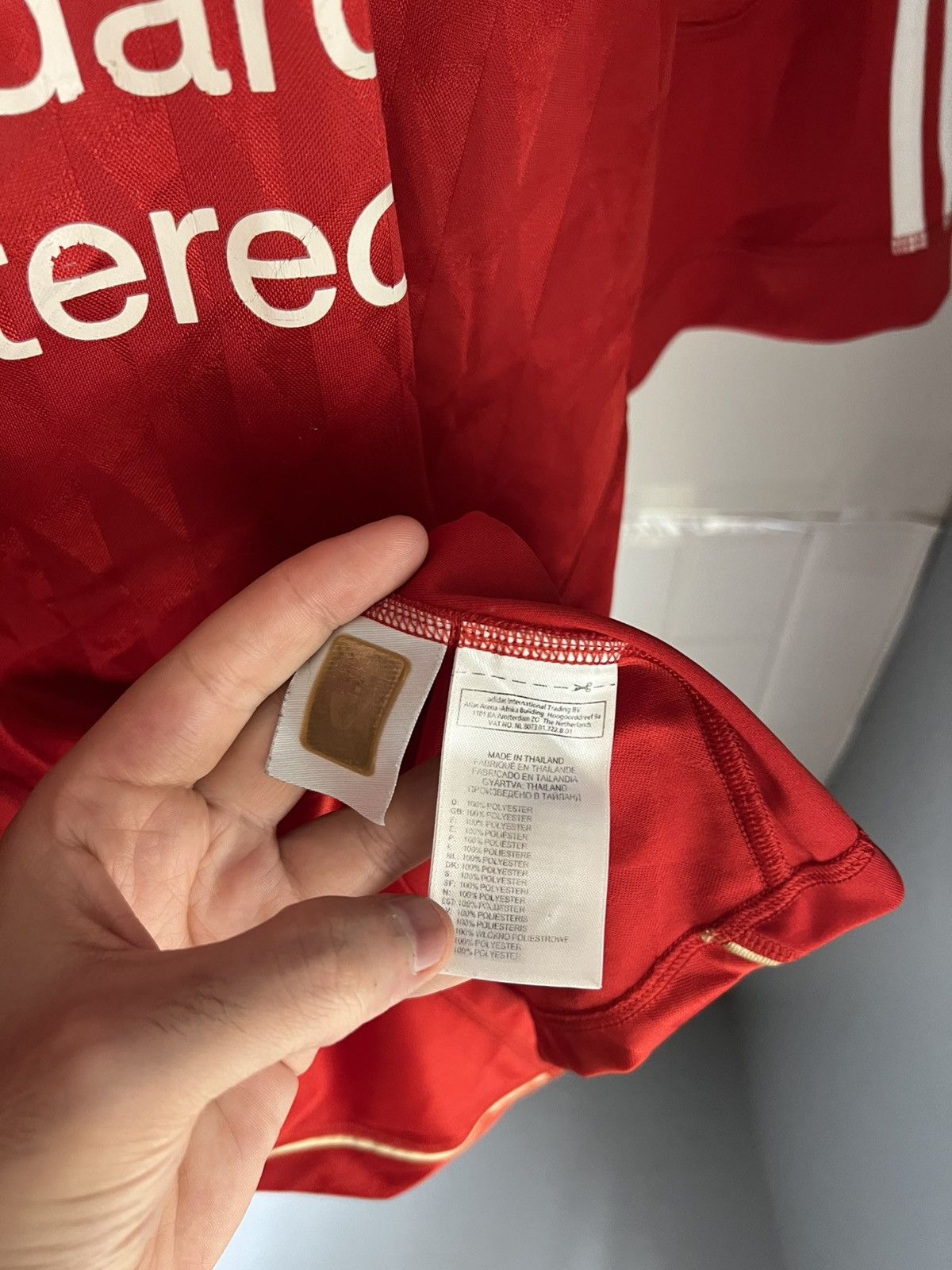 Adidas VINTAGE ADIDAS FC LIVERPOOL ENGLAND SOCCER JERSEY RETRO Y2K Size US L / EU 52-54 / 3 - 8 Thumbnail