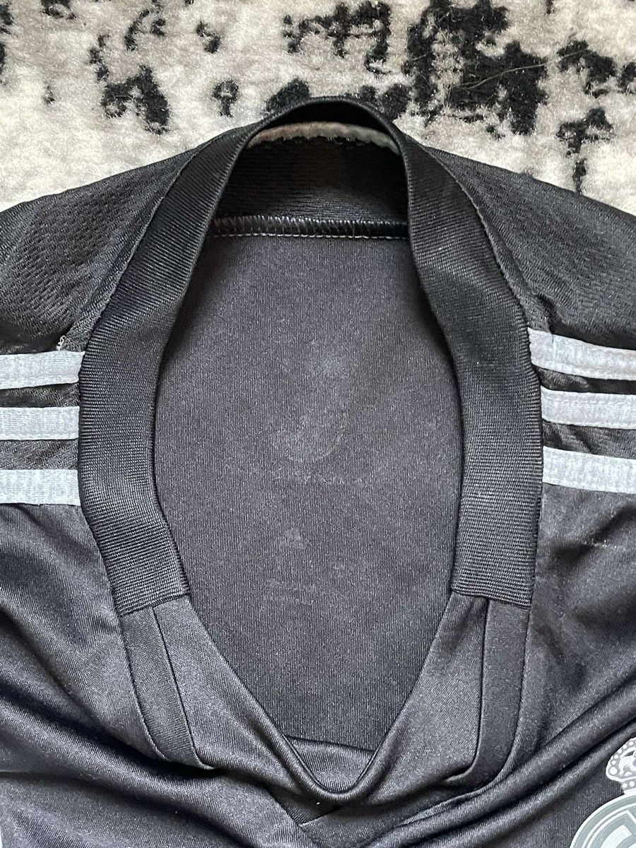 Adidas × Vintage Vintage Jersey Real Madrid Black Kit Block Core Size US M / EU 48-50 / 2 - 7 Thumbnail