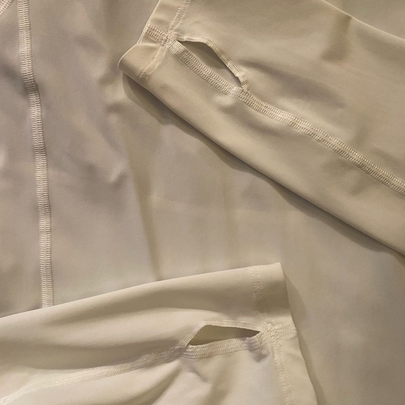 Lululemon Chic lululemon white sz 8 Size M / US 6-8 / IT 42-44 - 7 Thumbnail