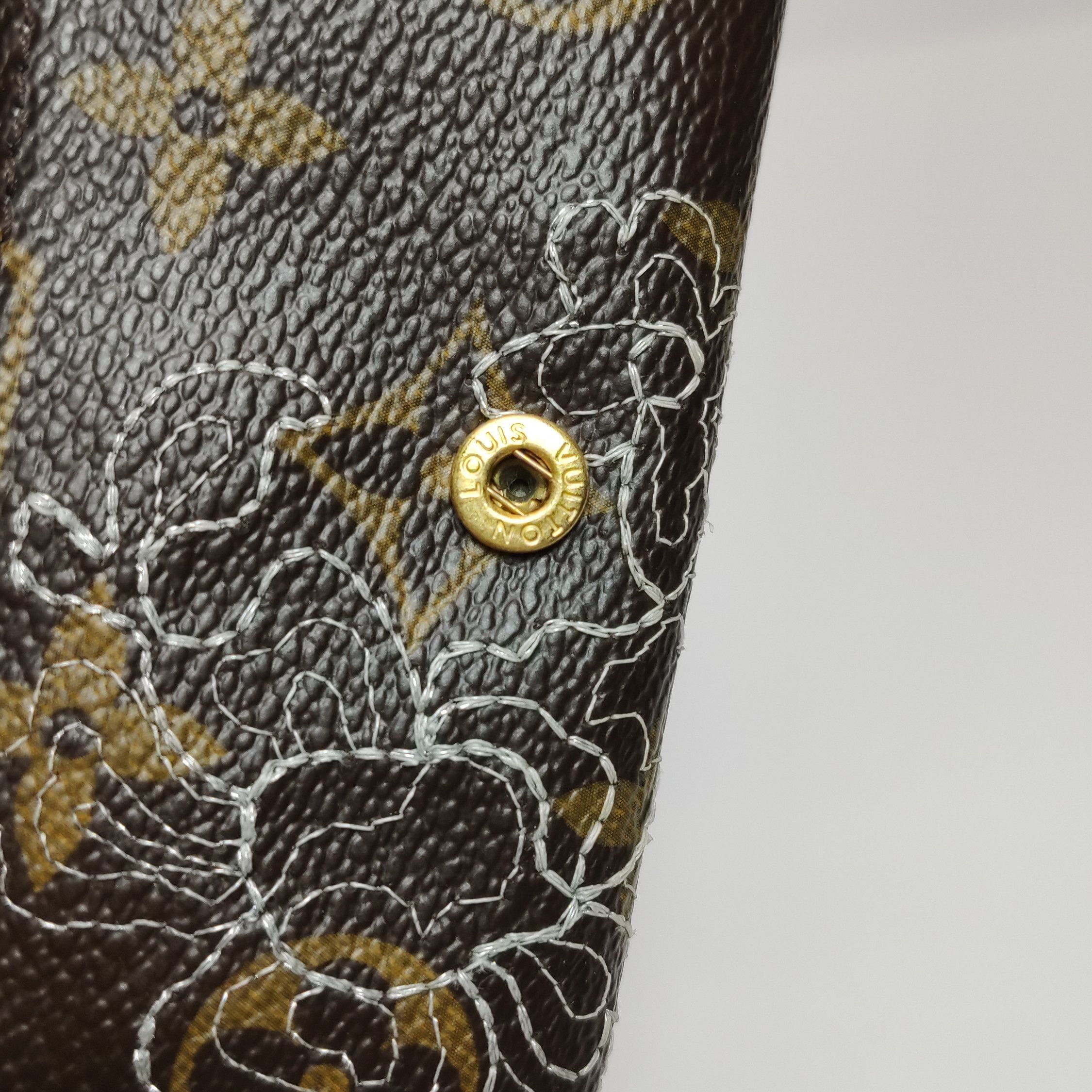 Louis Vuitton Louis Vuitton (LV) Cowhide Monogram Printed Floral Wallet - Size ONE SIZE - 4 Thumbnail