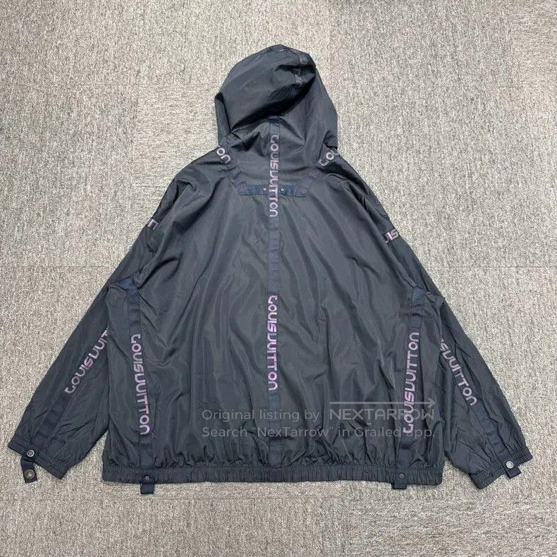 Louis Vuitton Louis Vuitton LV Logo Hooded Jacket. Size US XL / EU 56 / 4 - 2 Thumbnail