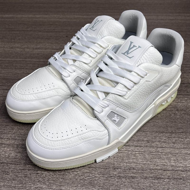 Louis Vuitton Louis Vuitton White Trainer Sneakers for Men and Women 0089 Size US 9 / EU 42 - 1 Thumbnail