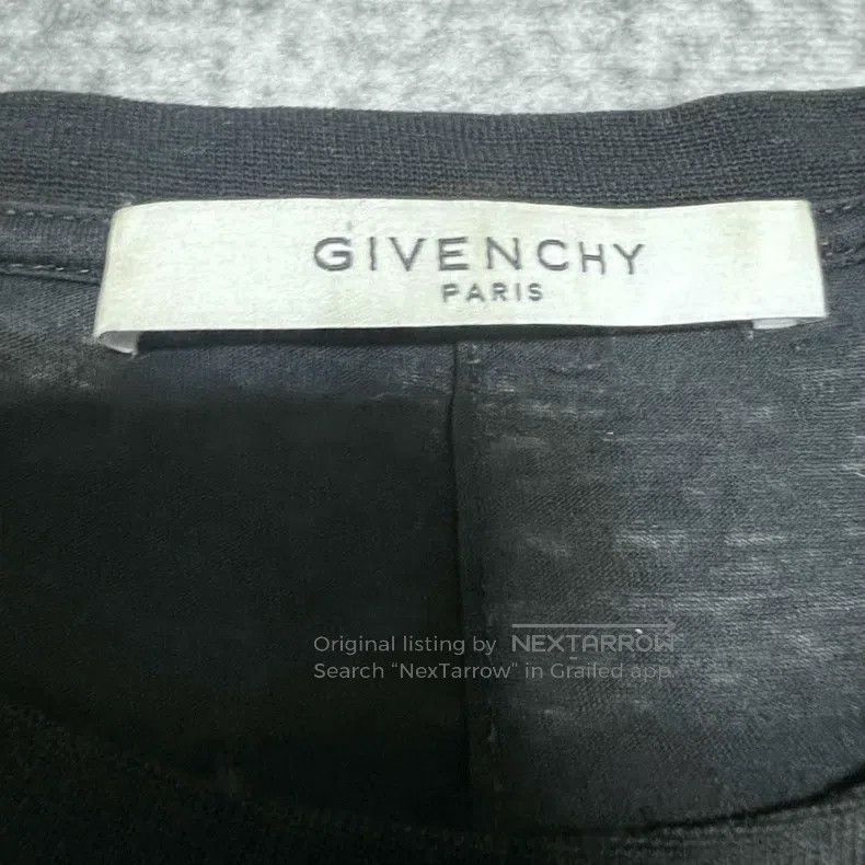 Givenchy Givenchy Short Sleeve Thin Hole Size US M / EU 48-50 / 2 - 4 Thumbnail