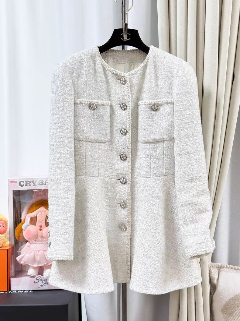 Chanel Chanel Thin flash round collar waist silver flash dress ja Size XS / US 0-2 / IT 36-38 - 1 Thumbnail