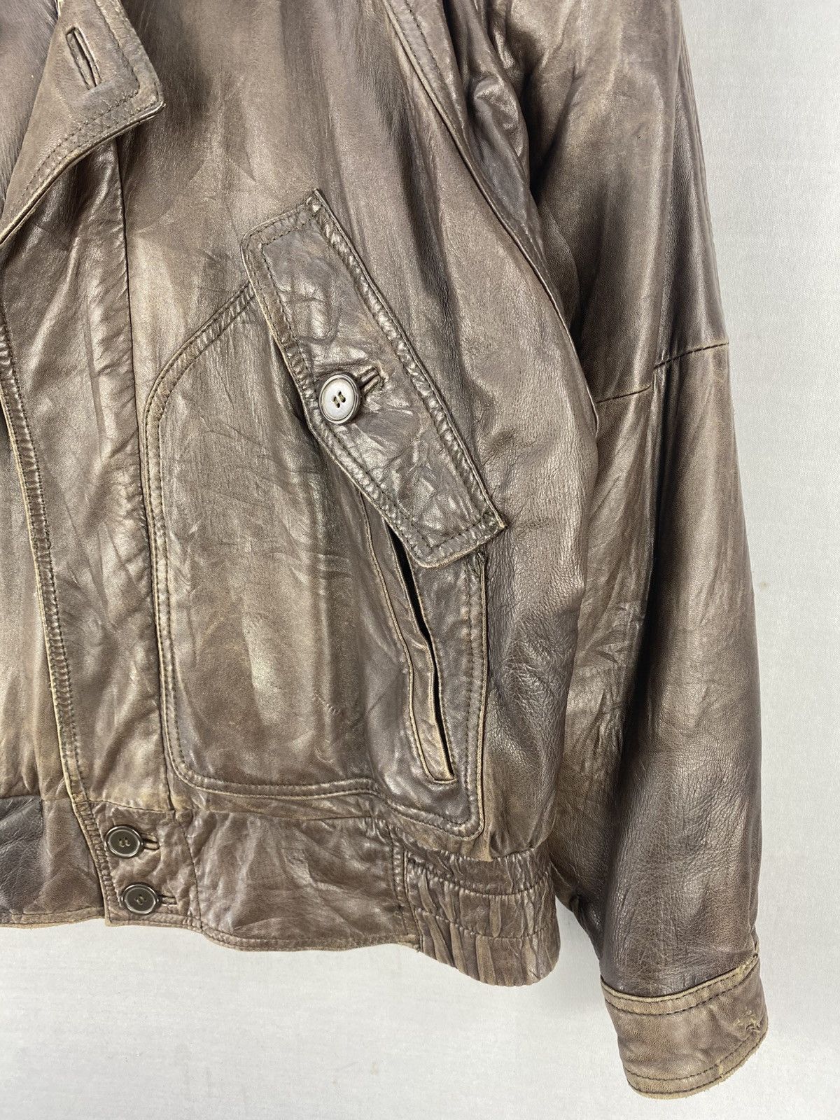 Leather Vintage 90’s Sheepskin Leather Bomber Jacket by Romantafe Size US M / EU 48-50 / 2 - 3 Thumbnail