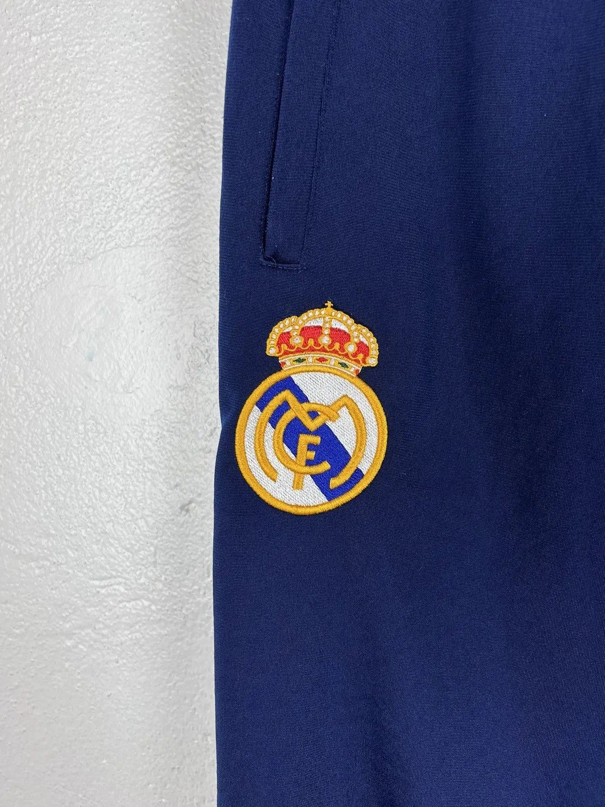 Adidas 90s Vintage Adidas x Real Madrid Tracksuit Pants In Blue Size US 32 / EU 48 - 2 Thumbnail