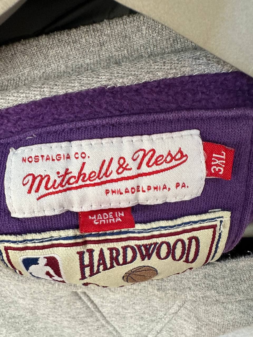Mitchell & Ness Mitchell & Ness Hardwood La Lakers Colorblock y2k Sweatshirt Size US XXL / EU 58 / 5 - 11 Thumbnail