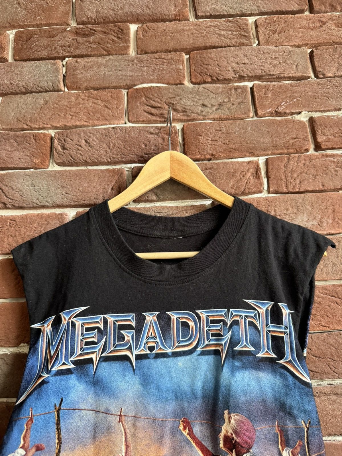 Band Tees Megadeth Youthanasia Rare Vintage Heavy Metal Band Tee L Size US L / EU 52-54 / 3 - 5 Thumbnail