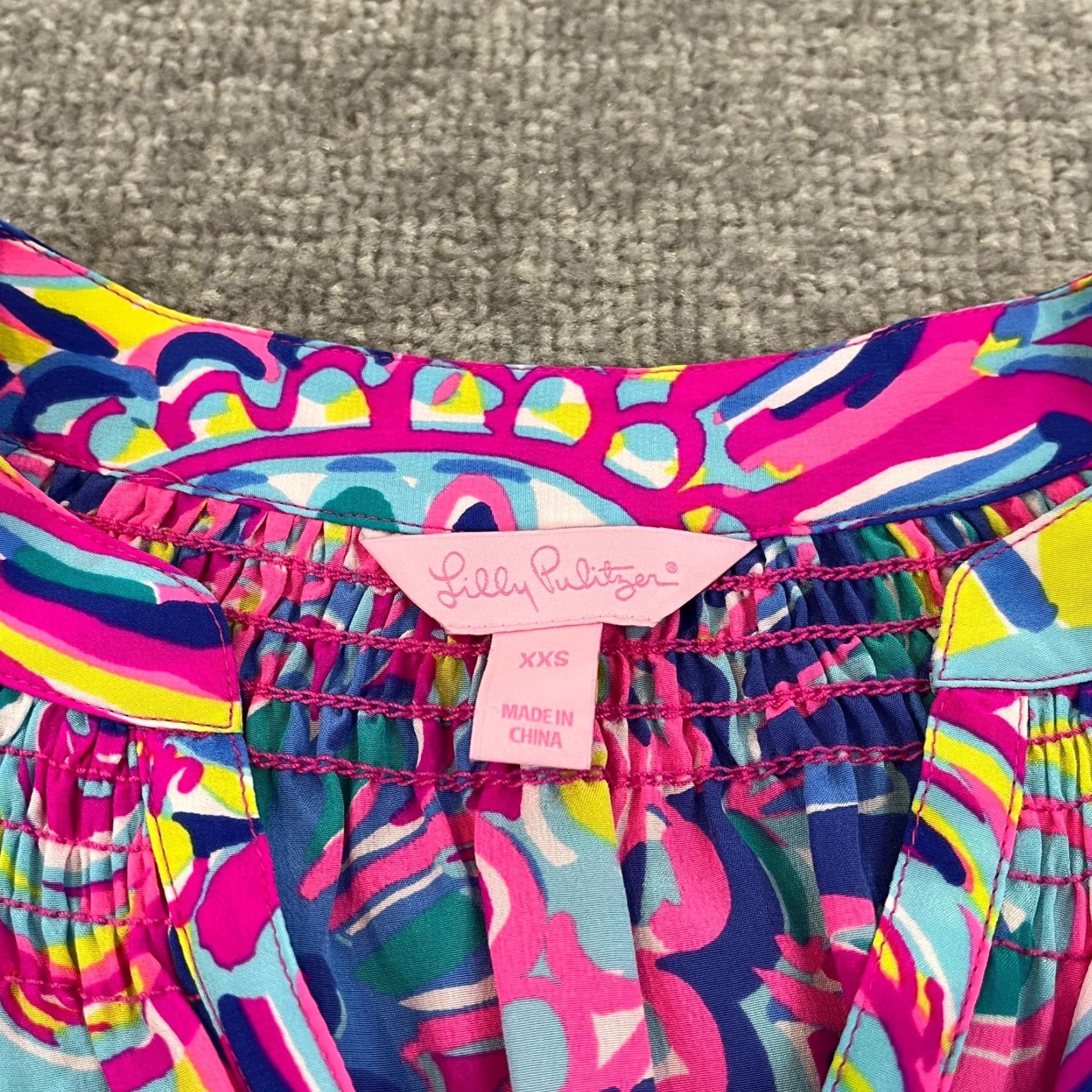 Lilly Pulitzer LILLY PULITZER Top Womens 2XS Onyx Elsa Silk Psychedelic Sunshine Shirt Button Puff Sleeve 3/4 Time: All Seasons Multicolor Floral Casual Womens Size XXS / US 00 / IT 34 - 2 Thumbnail