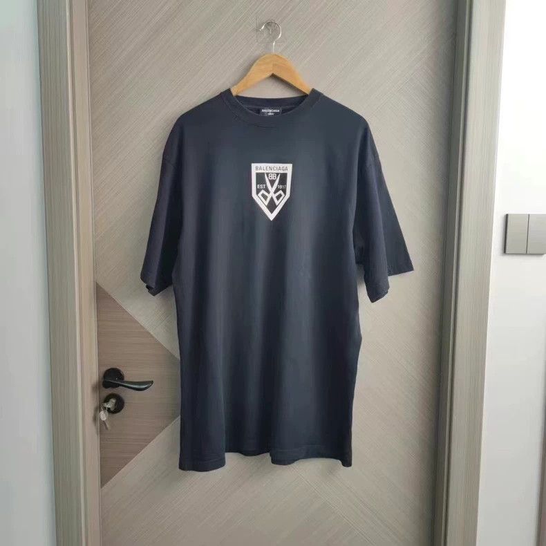 Balenciaga Balenciaga Scissors Black Short Sleeve Size US S / EU 44-46 / 1 - 1 Thumbnail