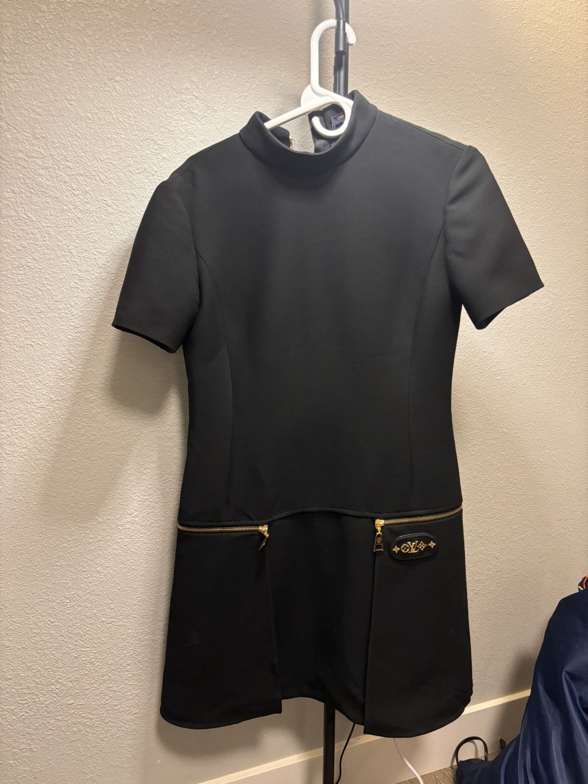 Louis Vuitton Short sleeve high neck Louis Vuitton dress Size XXS / US 00 / IT 34 - 1 Thumbnail