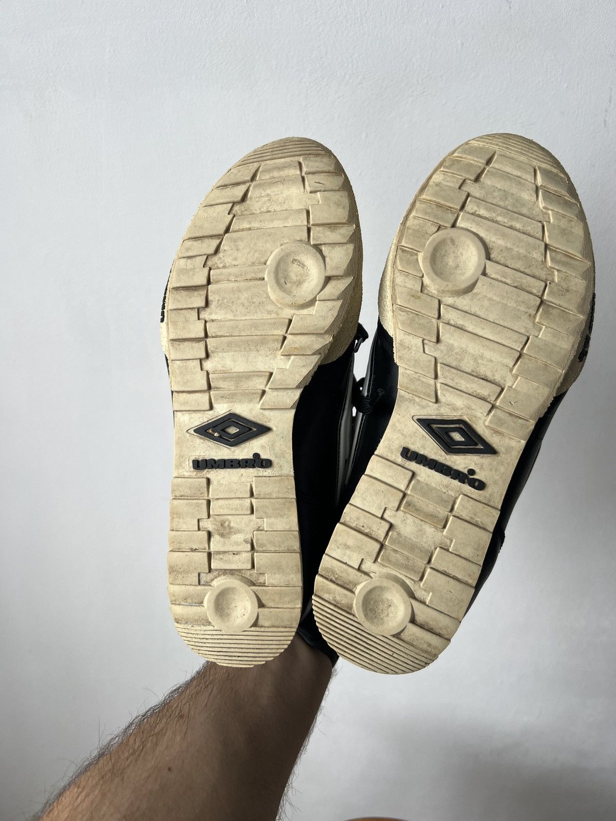 Umbro UMBRO 5v5 Leather Soccer Football Sneakers UK9/US10/EU43 Size US 10 / EU 43 - 8 Thumbnail