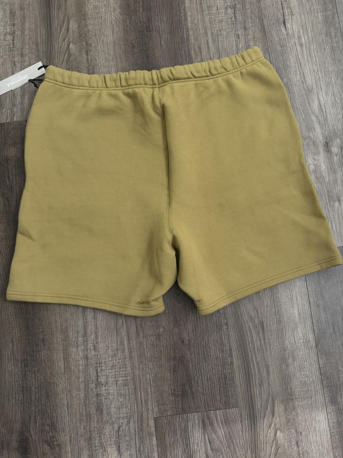 Fear of God Fear of God ESSENTIALS Shorts Size US 38 / EU 54 - 5 Thumbnail