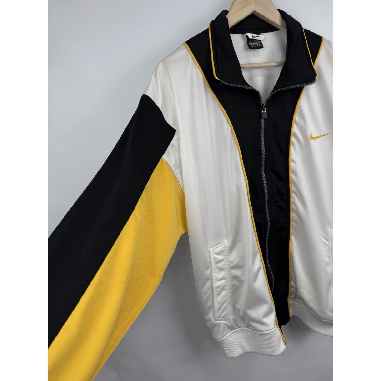 Nike VINTAGE Nike Tracksuit Jacket Pants 90s Y2K Gold Logo Men L Size 42R - 4 Thumbnail