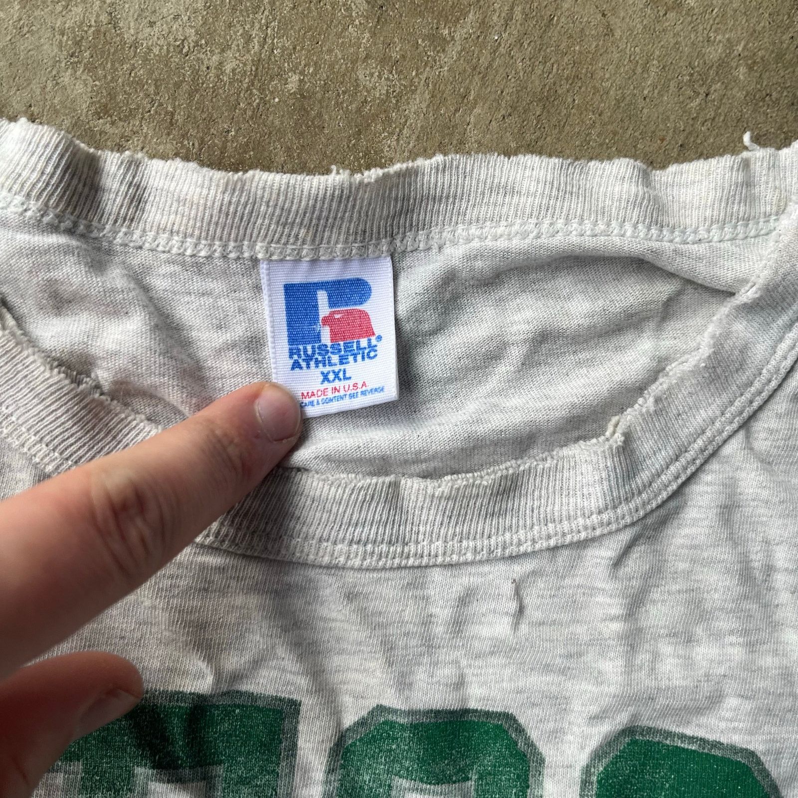 Vintage VINTAGE 80S OREGON DUCKS RUSSELL SHIRT 2XL Size US XXL / EU 58 / 5 - 6 Thumbnail