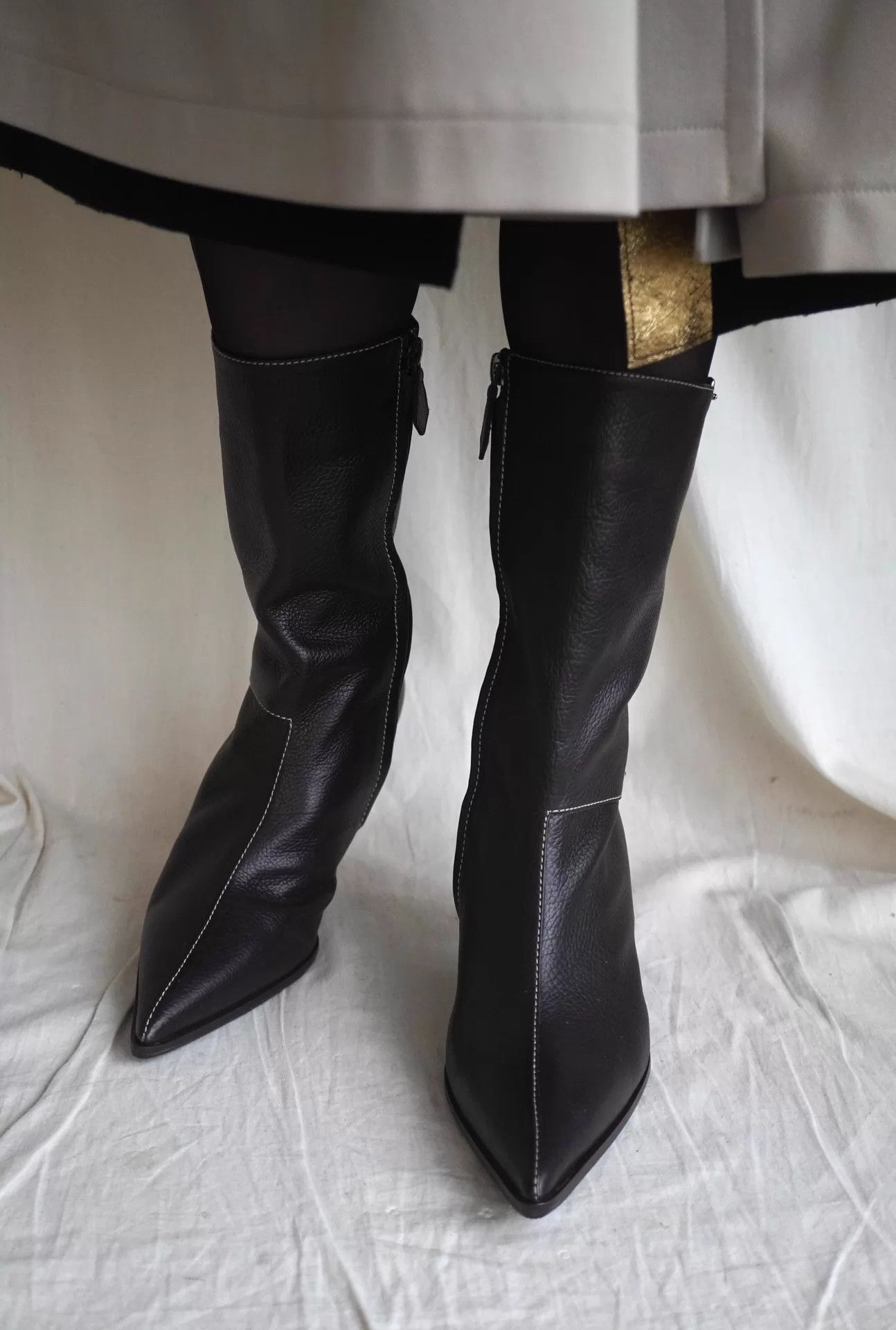 Hermes Rare 2000s Hermes White Stitch Low Heel Boots 38 Size US 7.5 / IT 37.5 - 2 Thumbnail