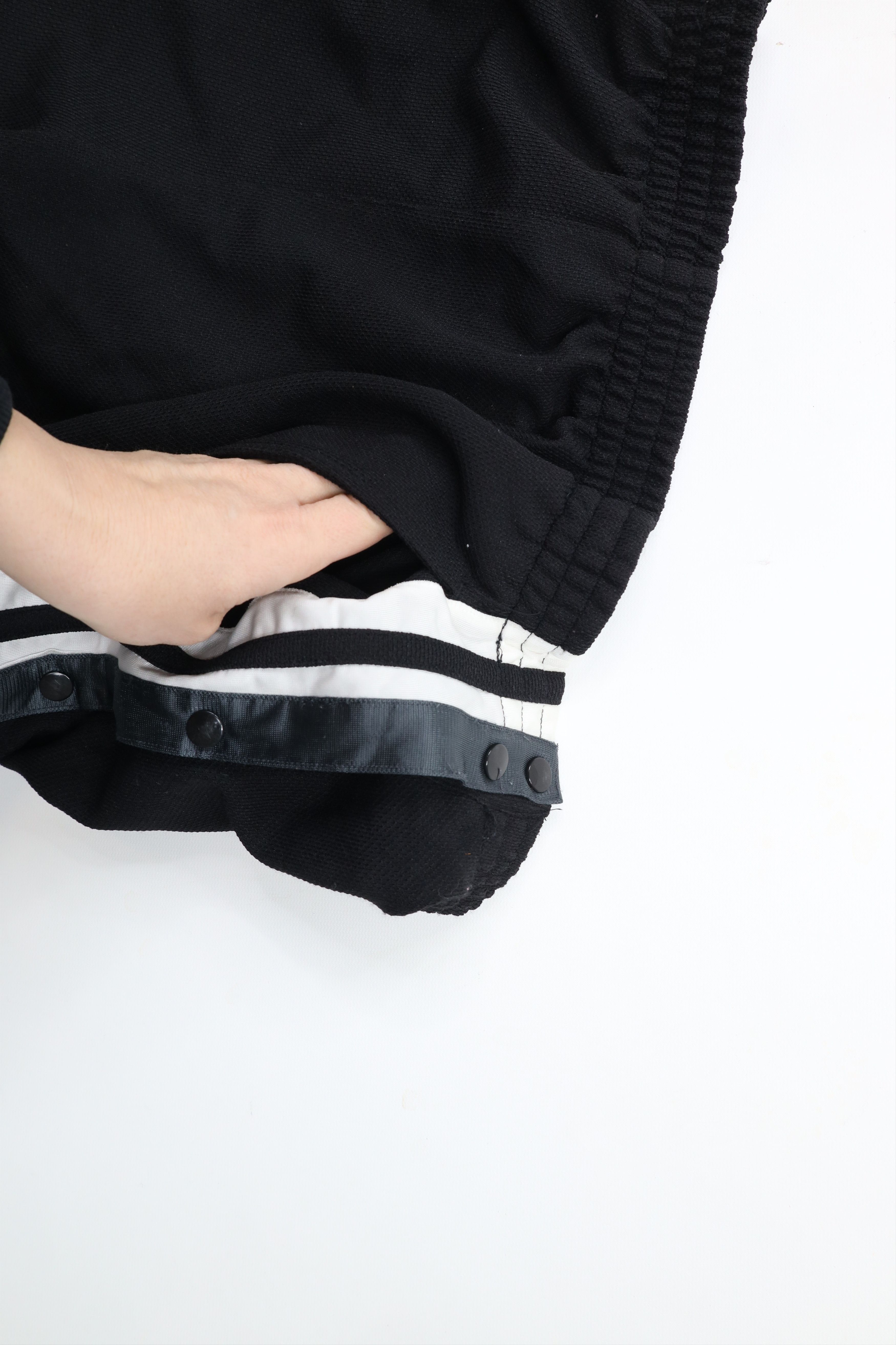 Vintage Vintage 90s Streetwear Striped Wide Leg Tearaway Pants Black Size US 38 / EU 54 - 8 Thumbnail