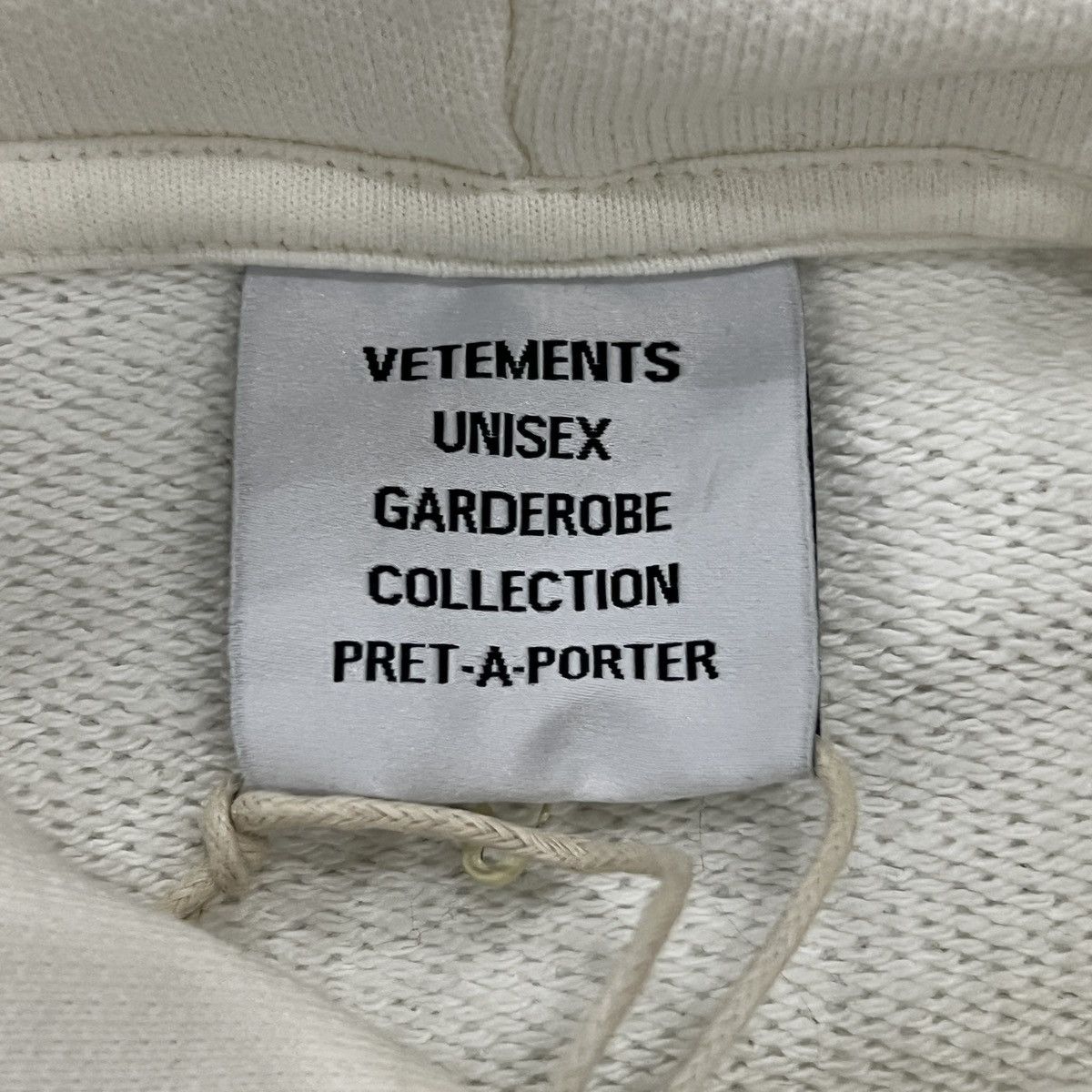 Vetements Vetements Logo Hoodie Size US M / EU 48-50 / 2 - 13 Thumbnail
