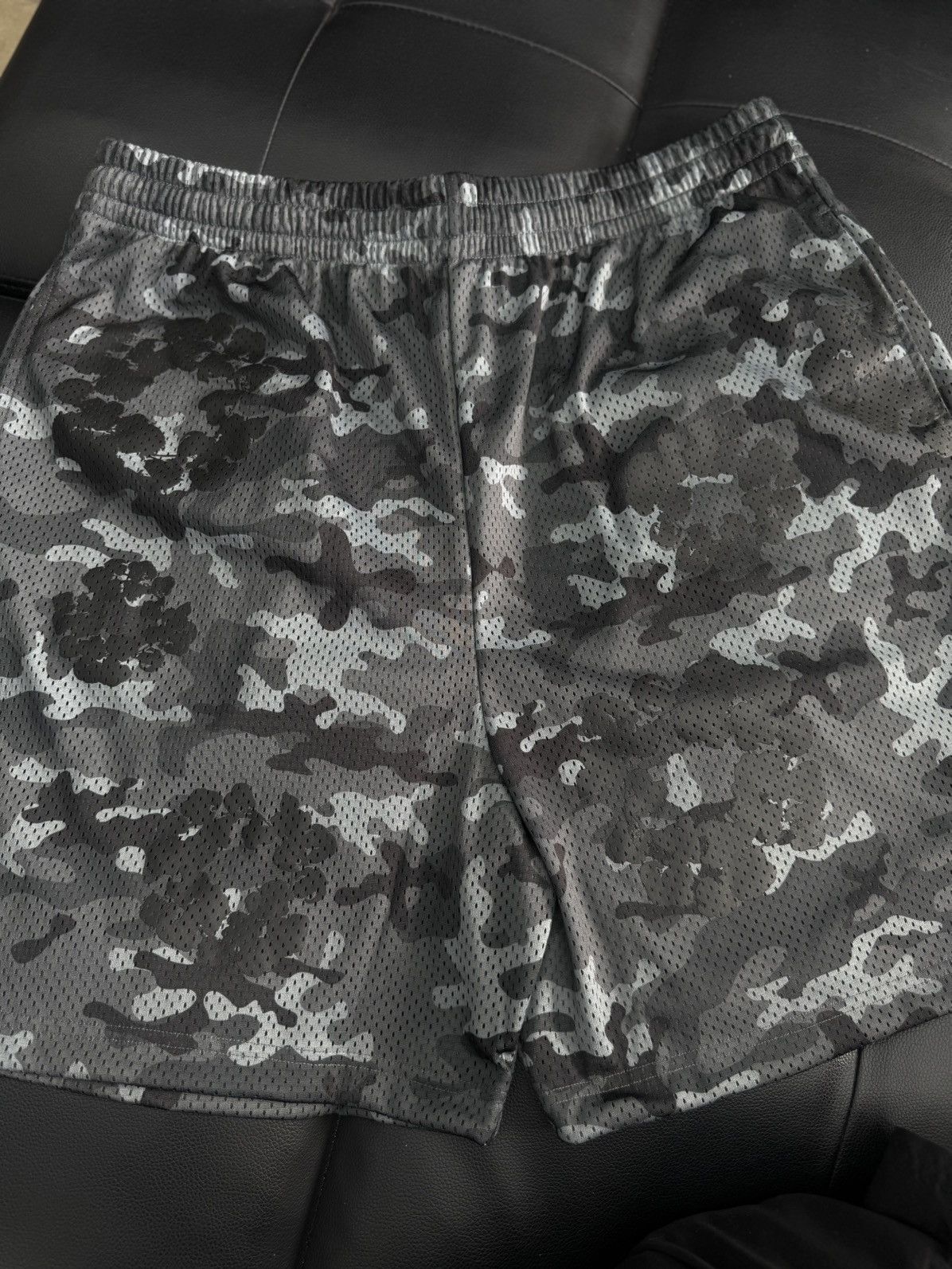 DENIM TEARS Denim Tears Mesh Summer Shorts Black Camo Size XXL (NEW) Size US 38 / EU 54 - 1 Thumbnail