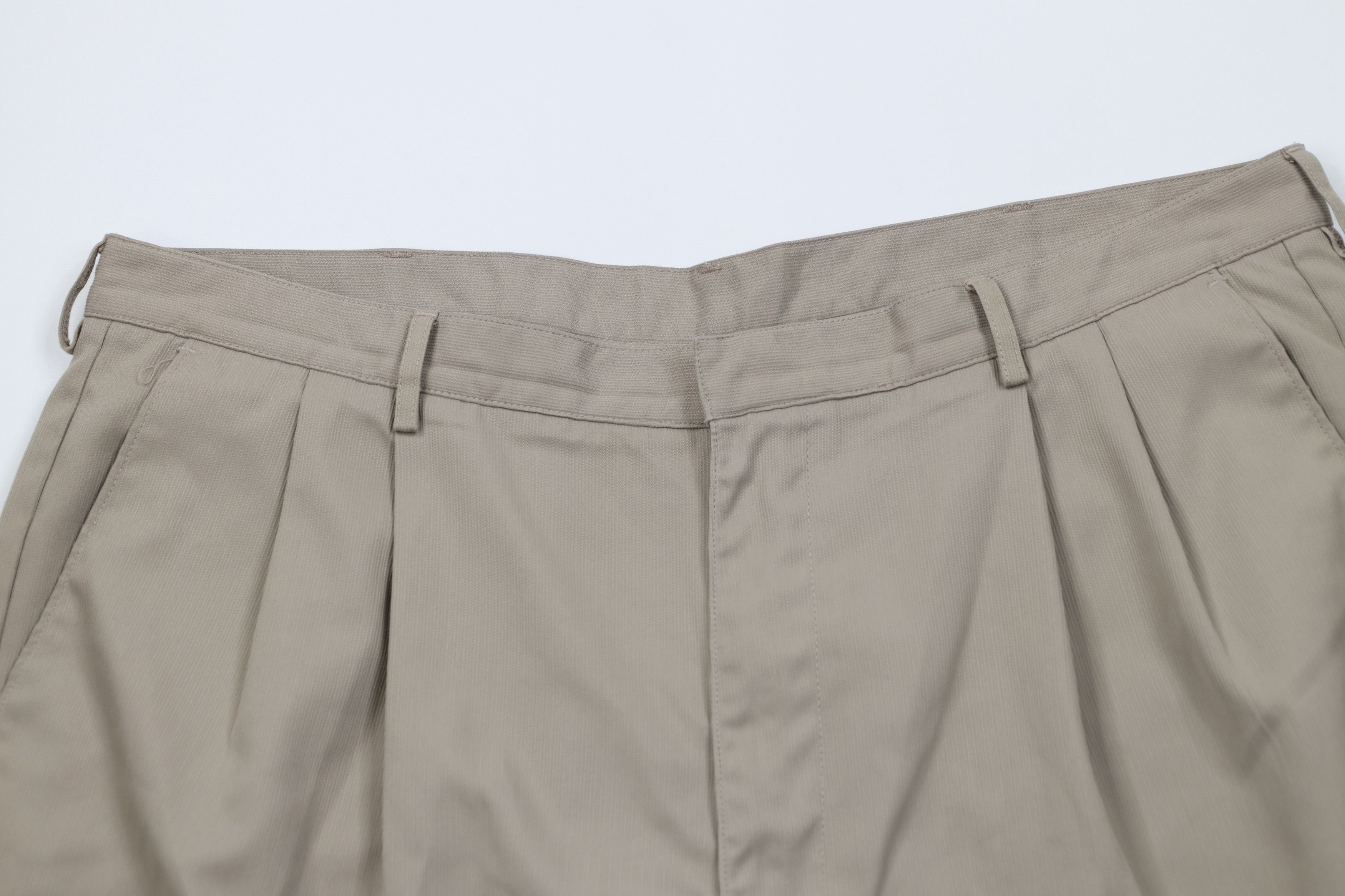 Nike Vintage Nike Golf Travis Scott Mini Swoosh Pleated Shorts Size US 40 / EU 56 - 2 Thumbnail