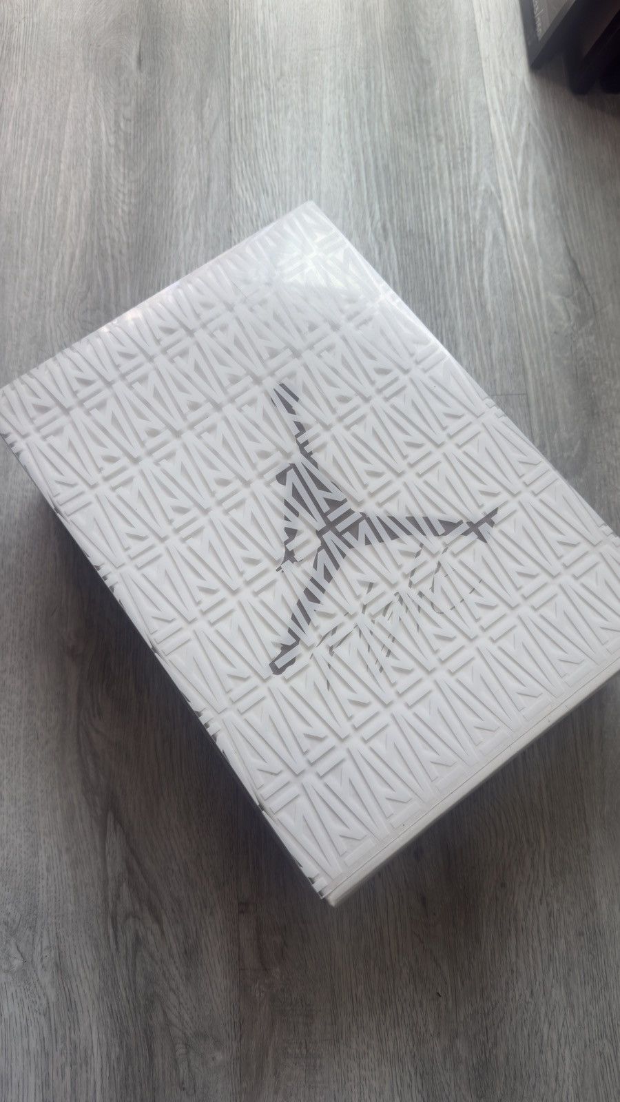 A Ma Maniere × Jordan Brand A Ma Maniere x Air Jordan 3 Size US 9 / EU 42 - 9 Thumbnail