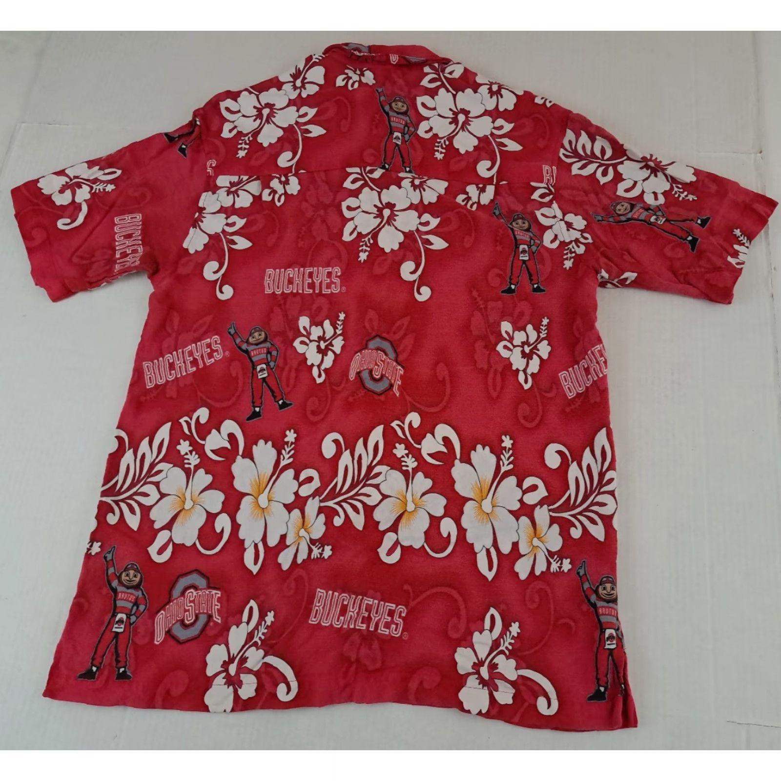 Vintage Vintage Spike Sports Button-Up Shirt Red Floral Short Sleeve Collared 21in Chest Unisex Adults L Boyds Buckeyes Woody Football Summer Casual Size US L / EU 52-54 / 3 - 4 Thumbnail