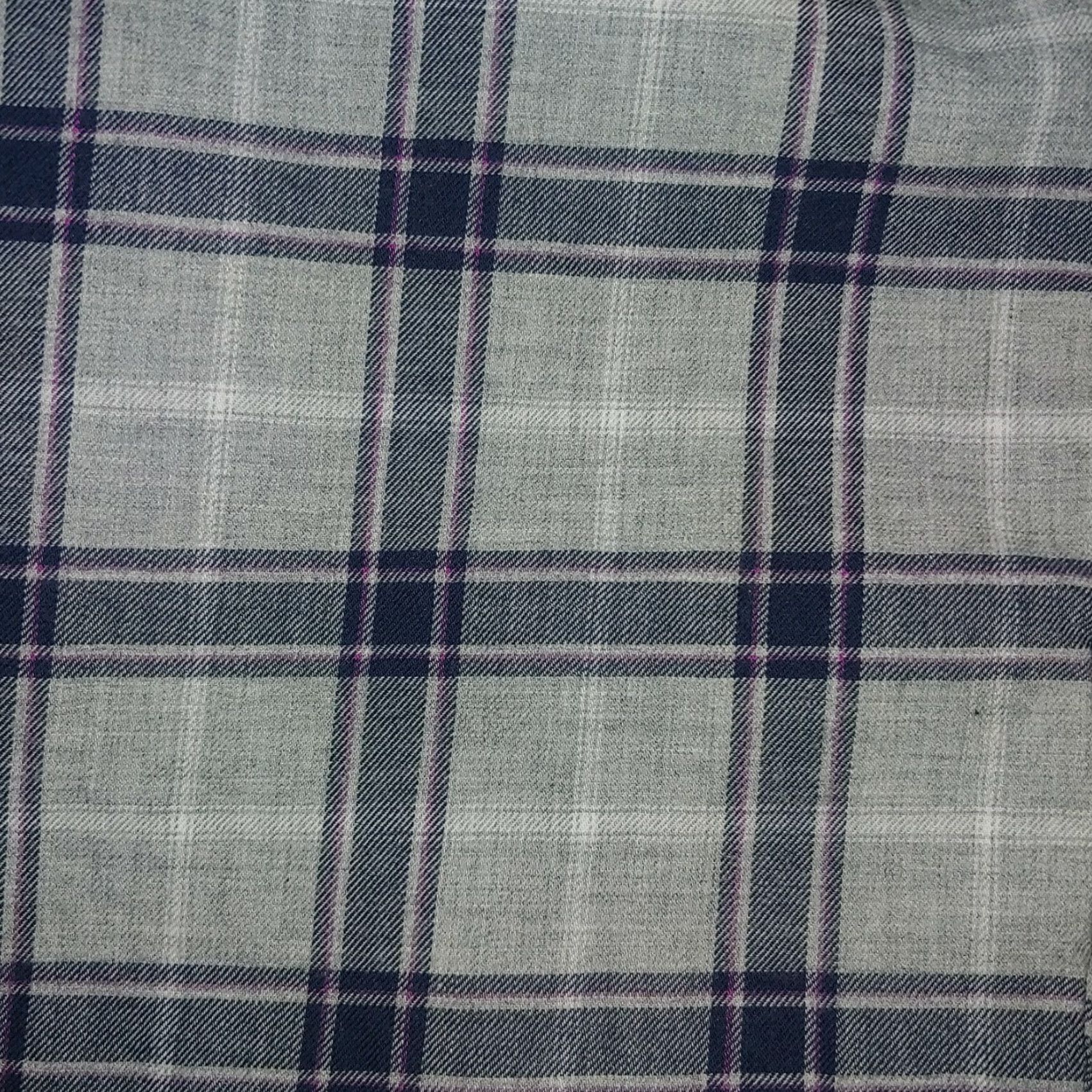 UNTUCKit UNTUCKit Slim Fit Button-Down Shirt Large Plaid Gray Long Sleeve Mens Size US L / EU 52-54 / 3 - 5 Thumbnail