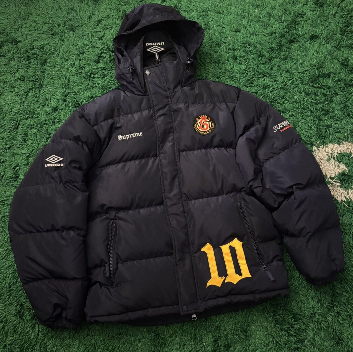 Supreme × Umbro Supreme x Umbro Puffer Jacket (Navy Blue) Size US S / EU 44-46 / 1 - 2 Thumbnail