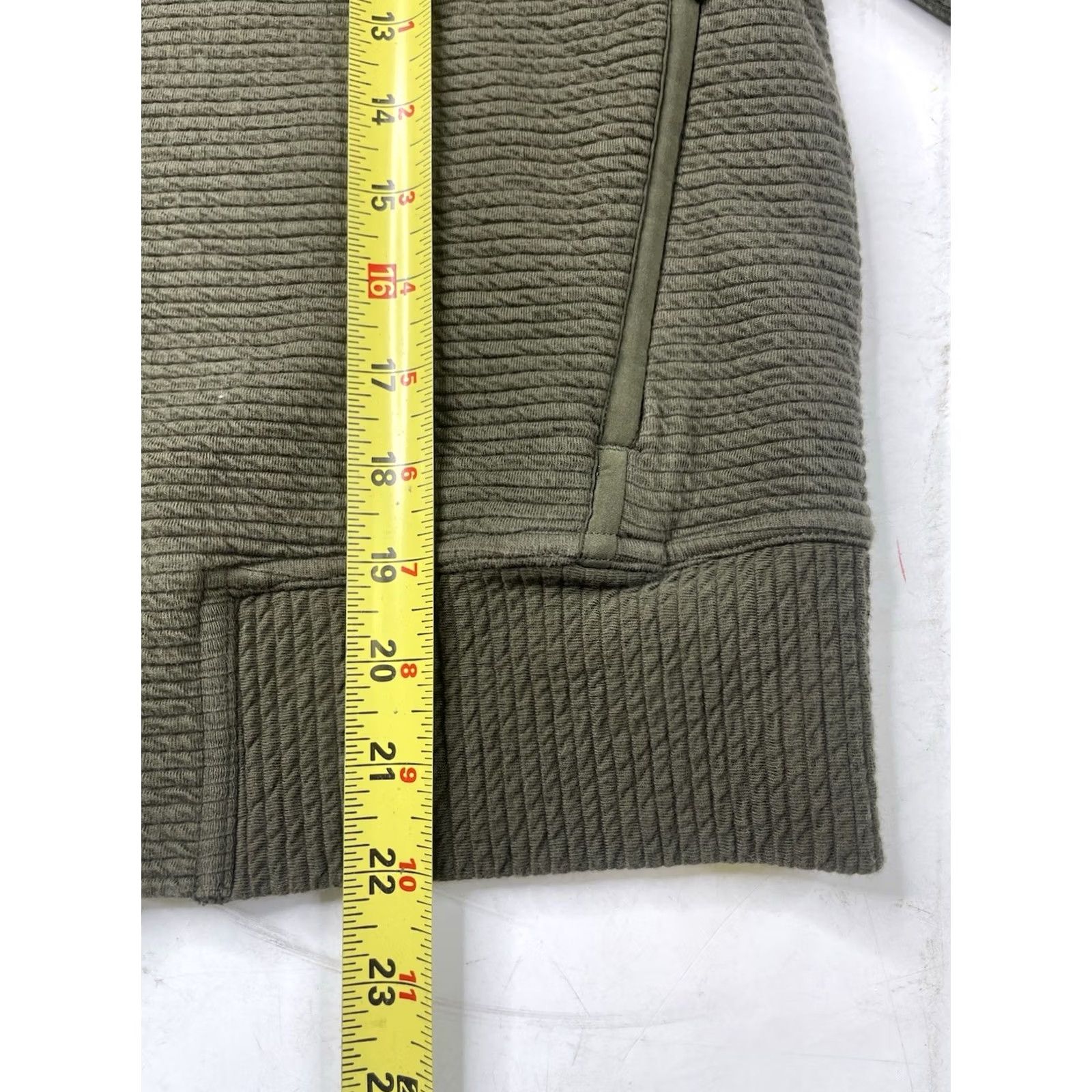 Lululemon Lululemon Jacket Womens 8 Full Zip Dark Olive Green Track Jacket Athletic Running Walking Ribbed Regular Size 8 Womens Size M / US 6-8 / IT 42-44 - 5 Thumbnail