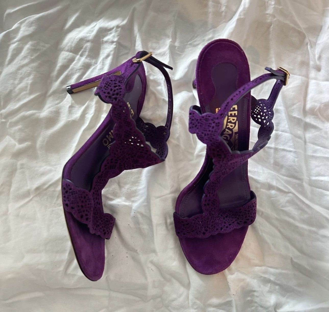 Salvatore Ferragamo Salvatore Ferragamo Purple Suede Heels Size US 7.5 / IT 37.5 - 5 Thumbnail